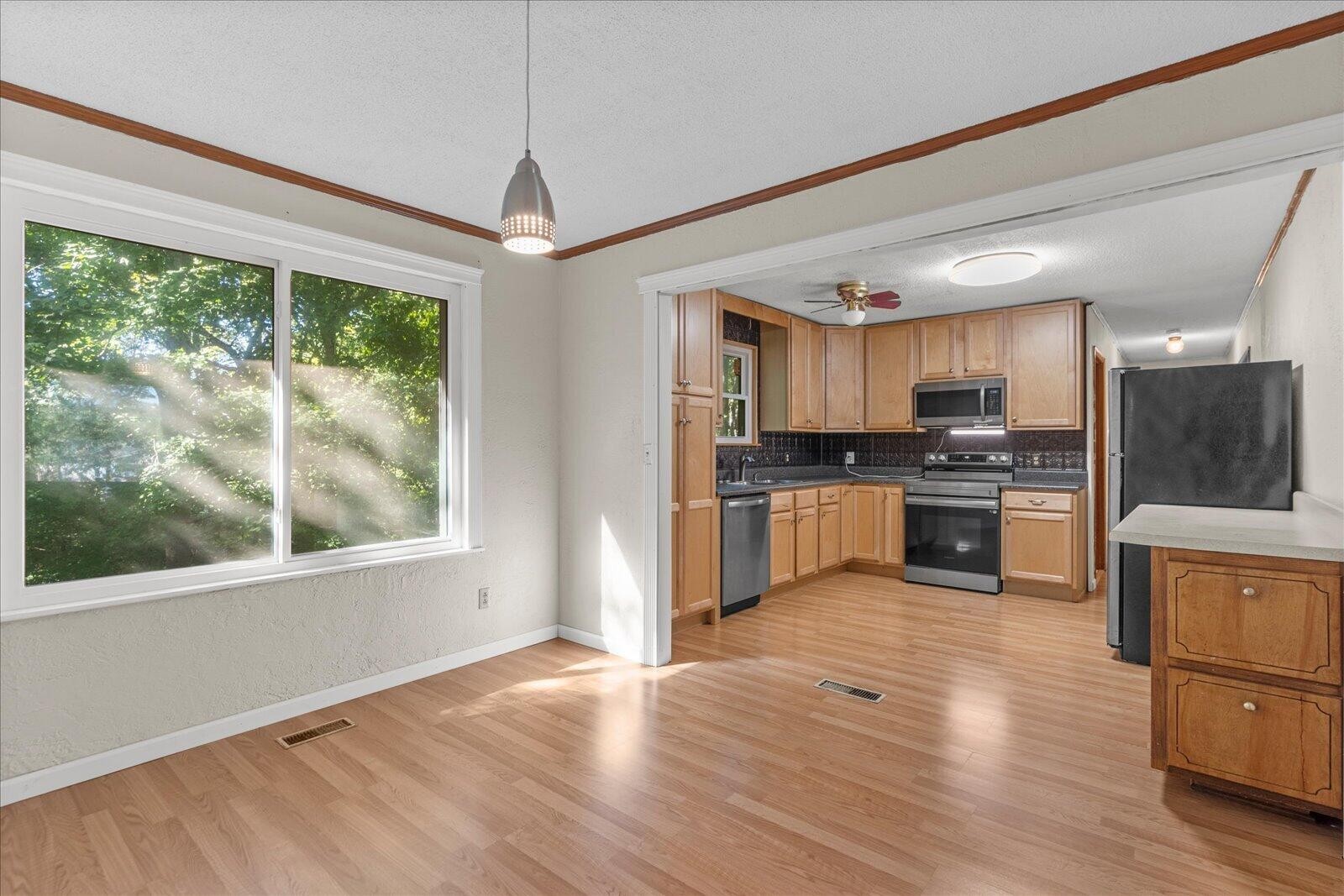 170 Chestuee Drive, Ne Property Photo 8