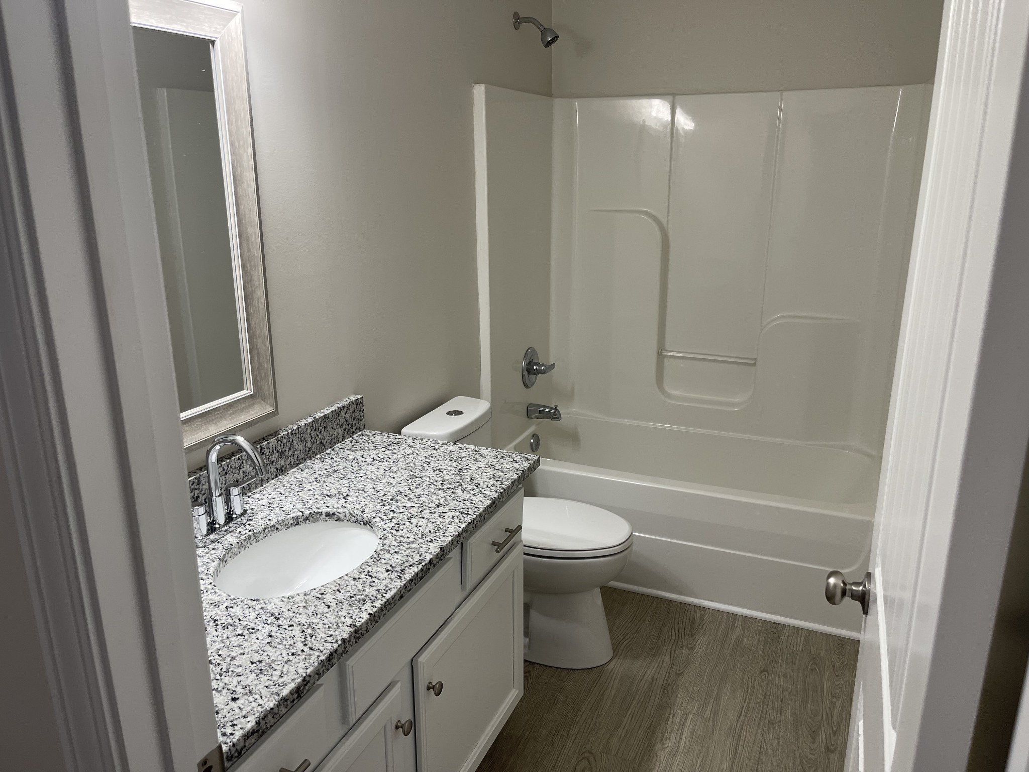 3203 Meadowhill Drive Property Photo 9
