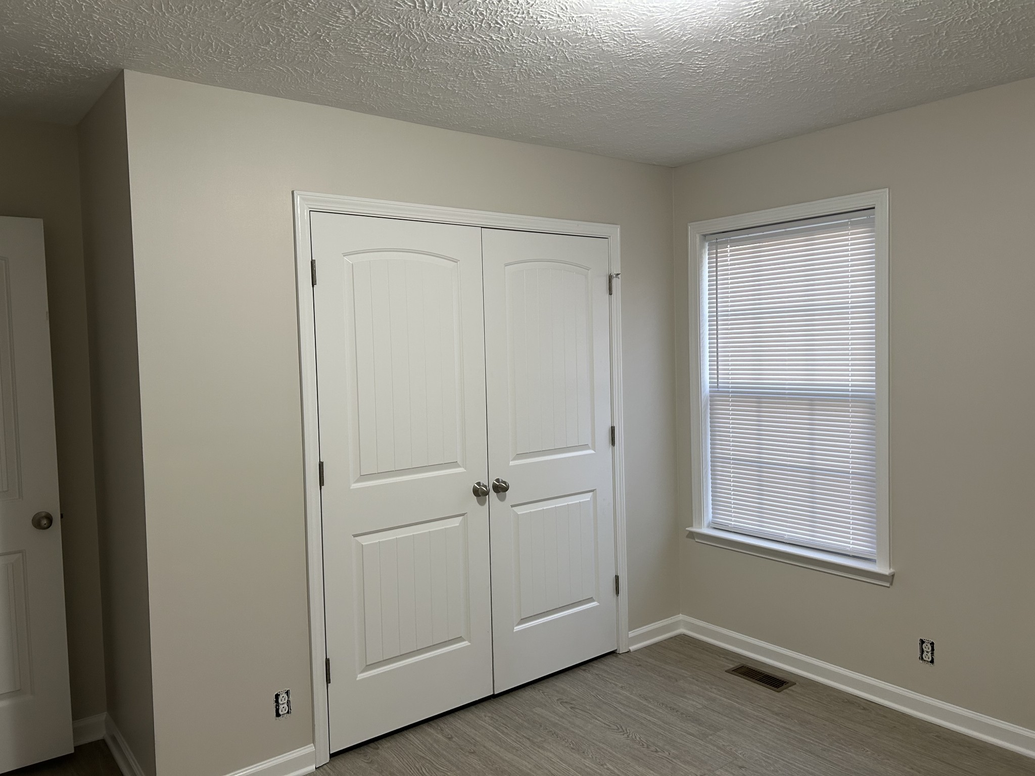 3203 Meadowhill Drive Property Photo 10