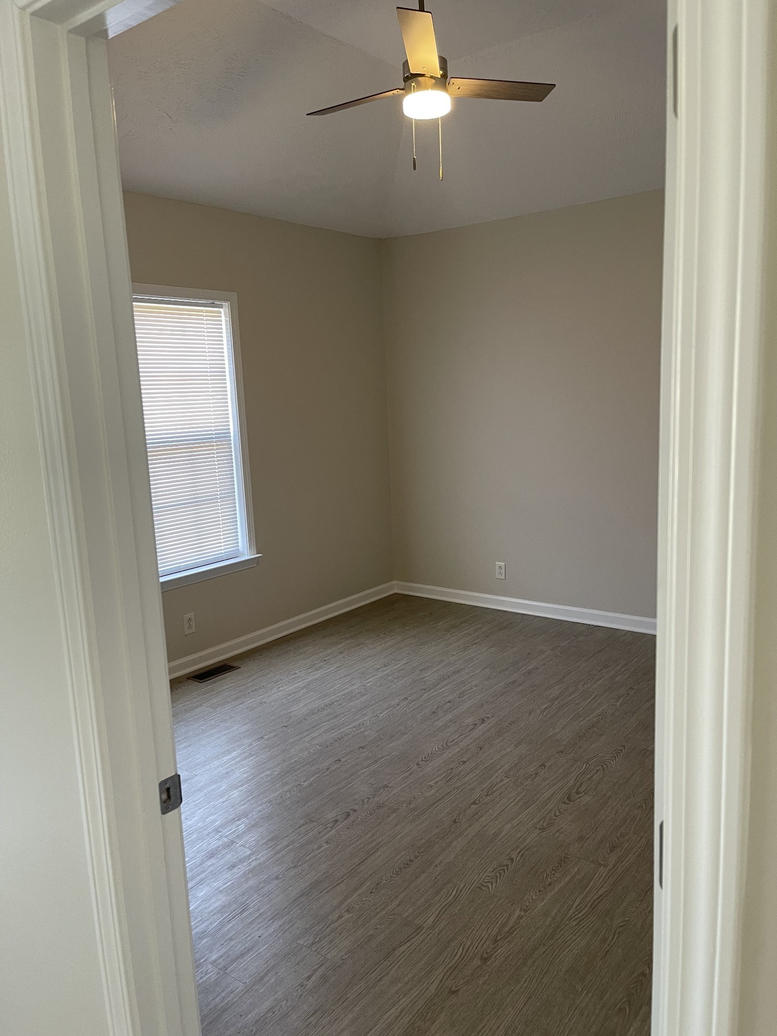 3203 Meadowhill Drive Property Photo 15