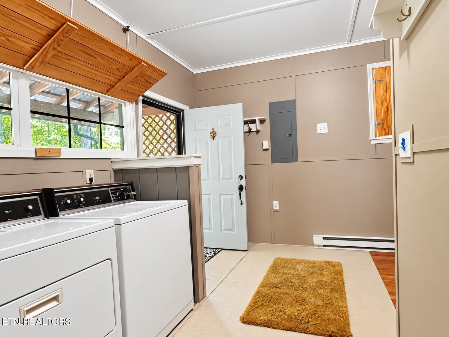 340 Cleggan Drive Property Photo 12