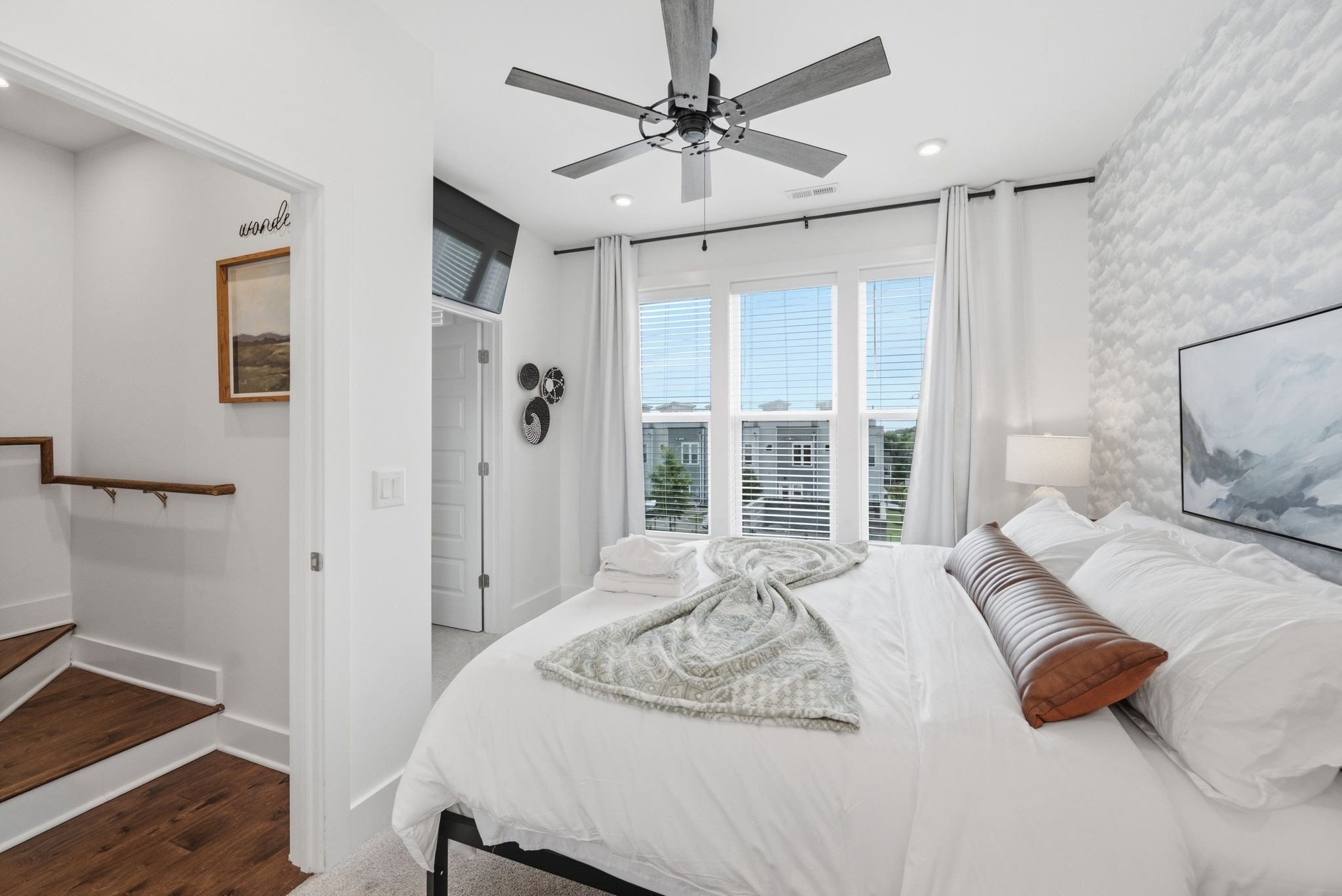 500 Creative Way Property Photo 14