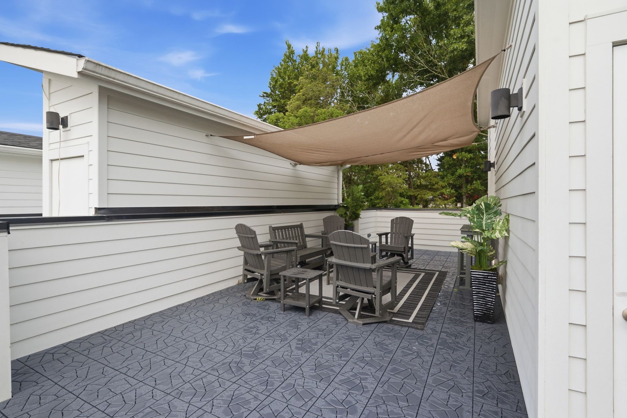 500 Creative Way Property Photo 23