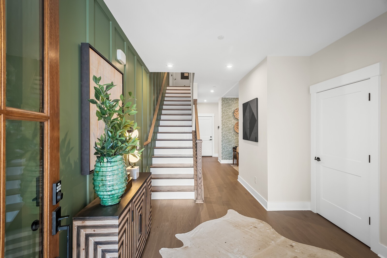 2088 Conductor Ln Property Photo 2