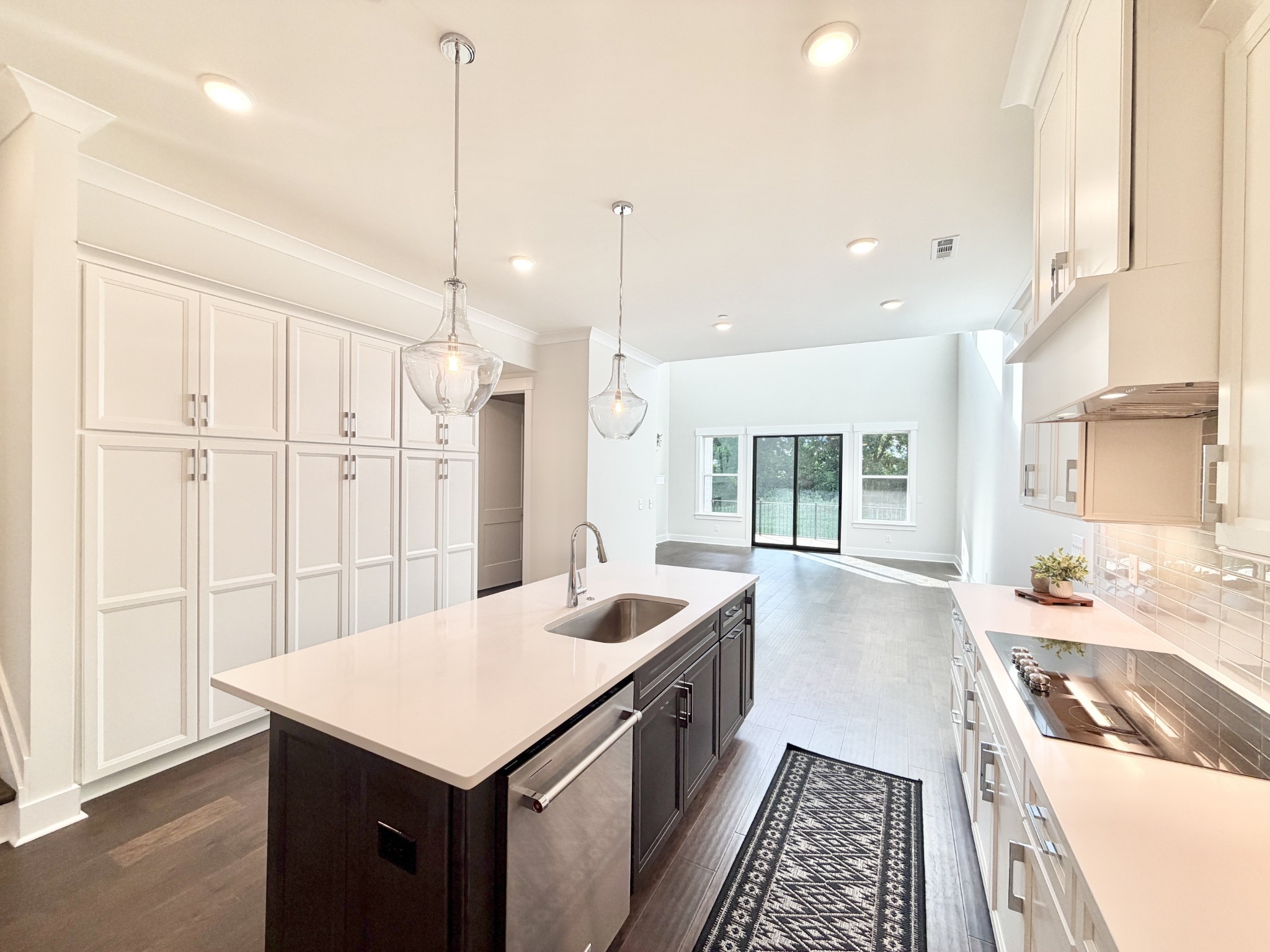 2088 Conductor Ln Property Photo 28