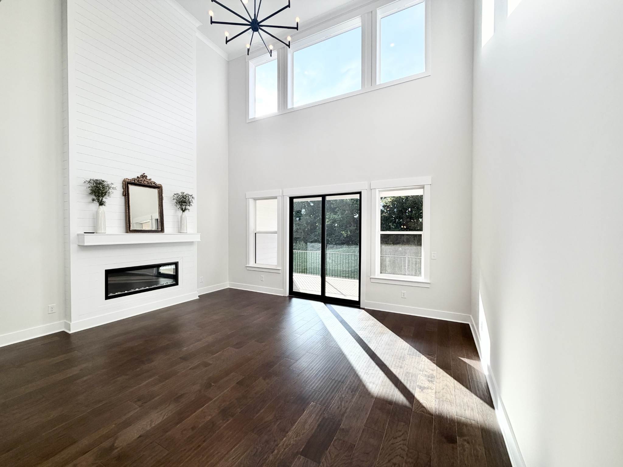 2088 Conductor Ln Property Photo 29