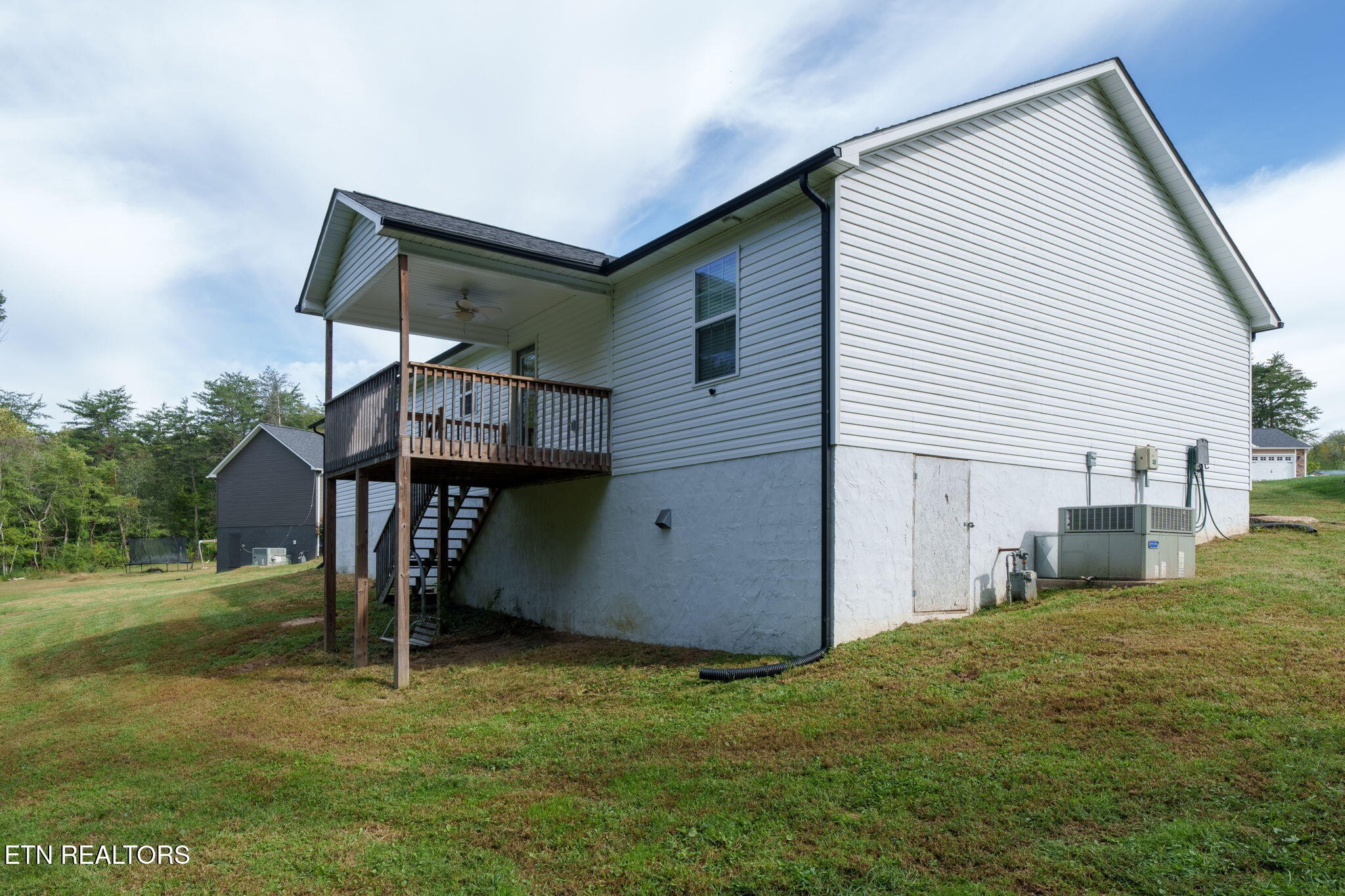 57 Capitol Drive Property Photo 29