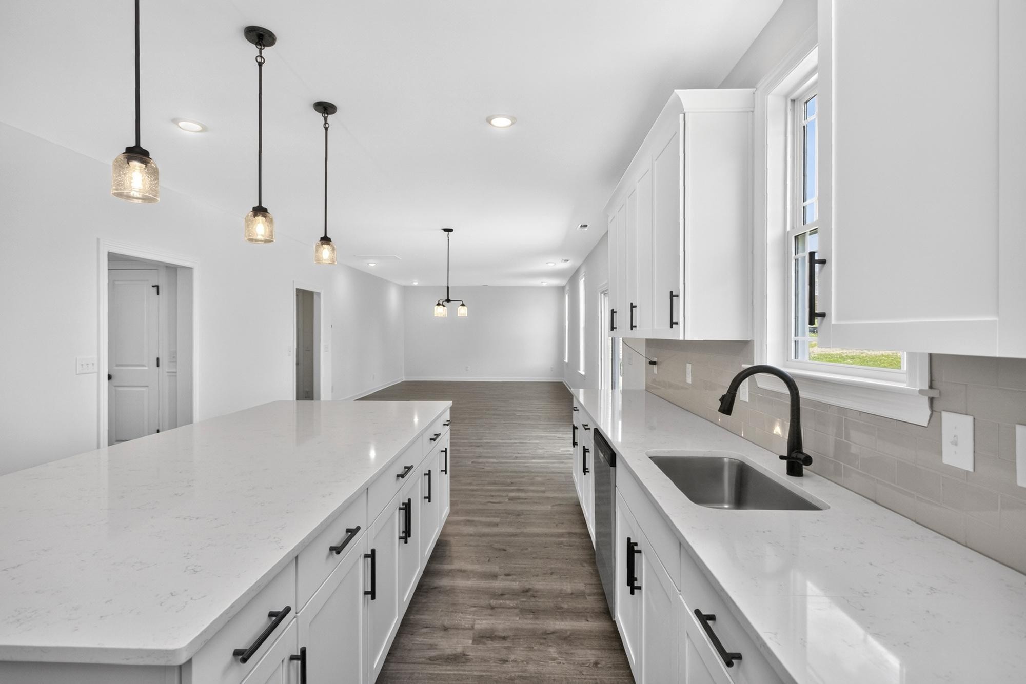 5023 Salient Dr Property Photo 13