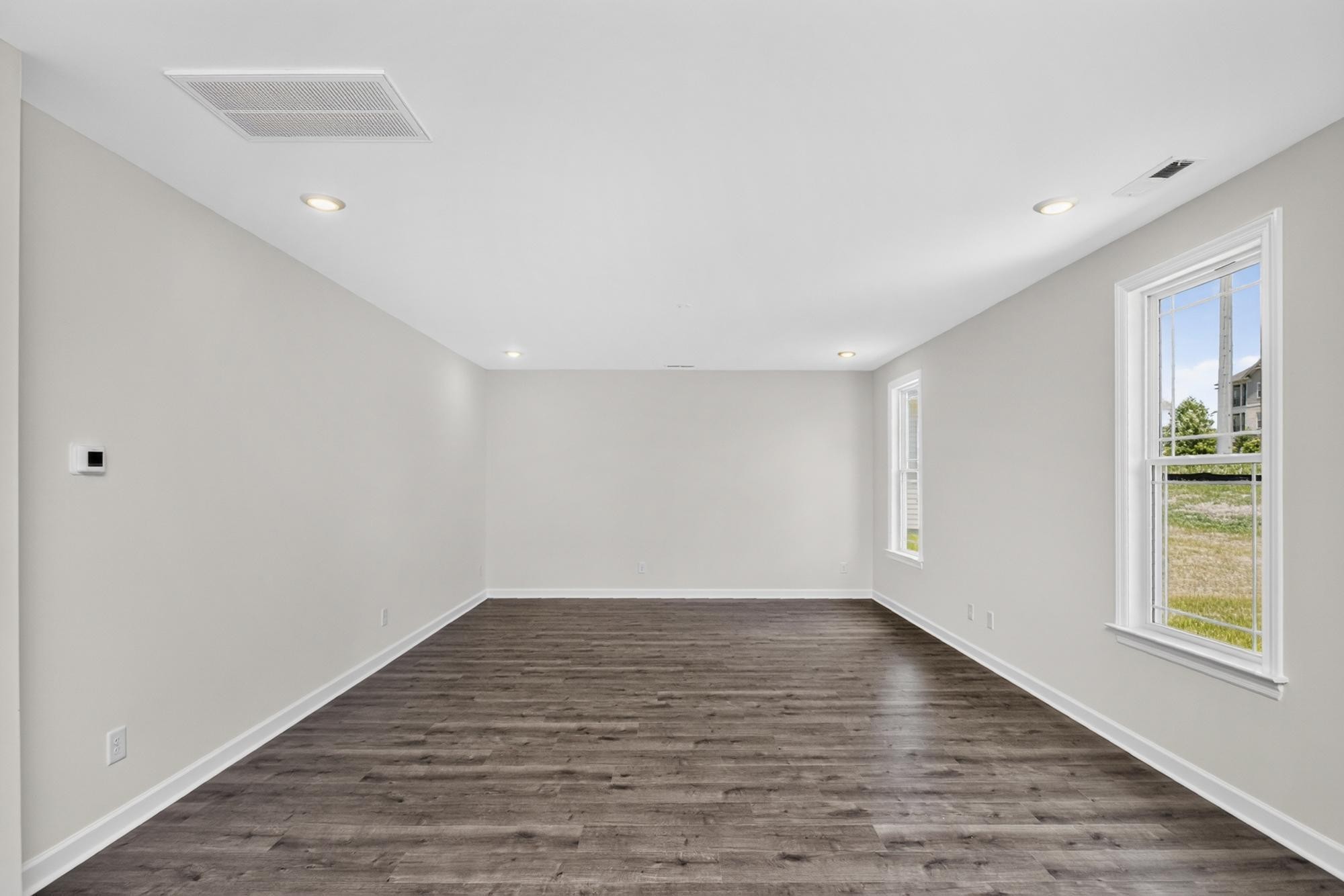 5023 Salient Dr Property Photo 16