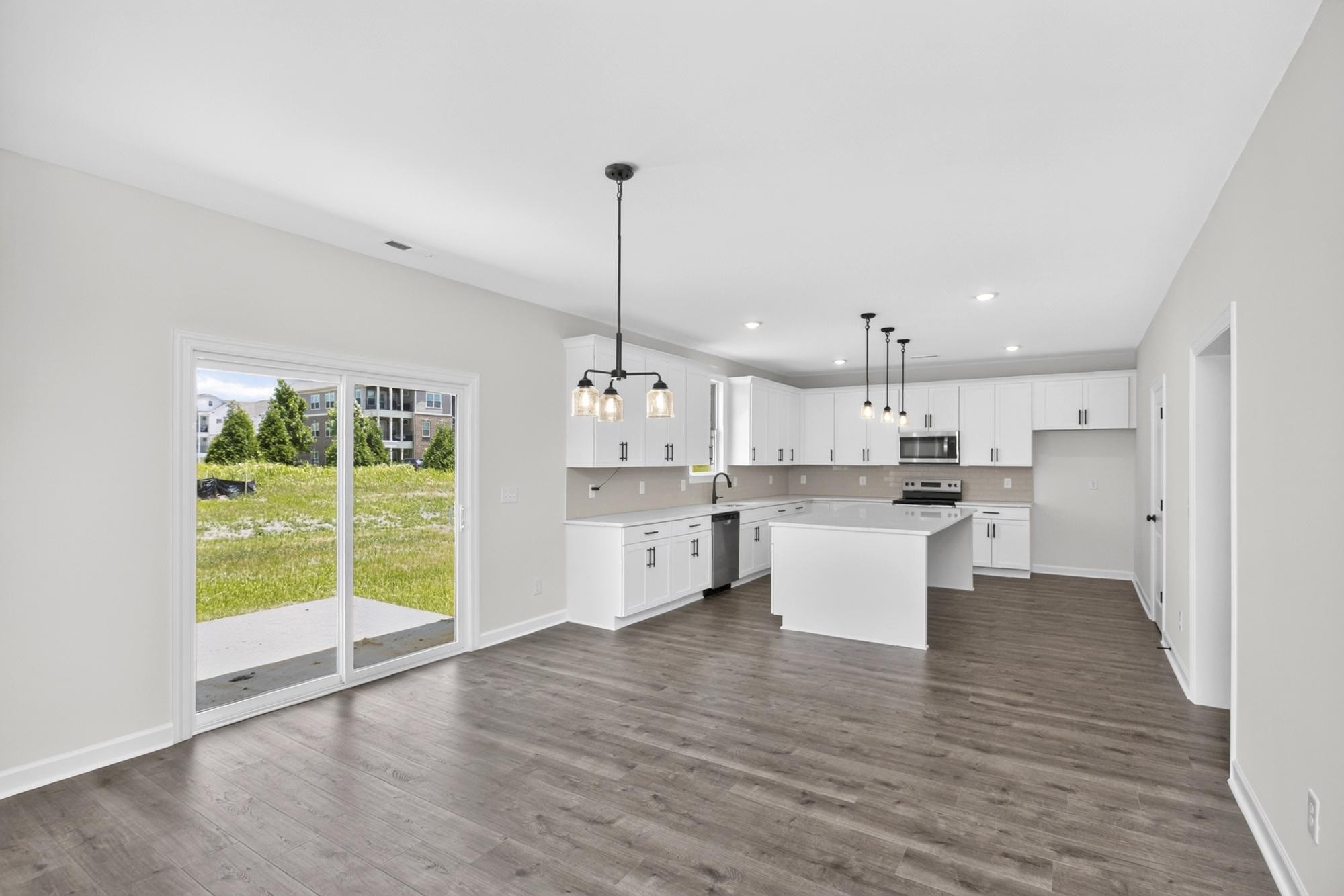 5023 Salient Dr Property Photo 18