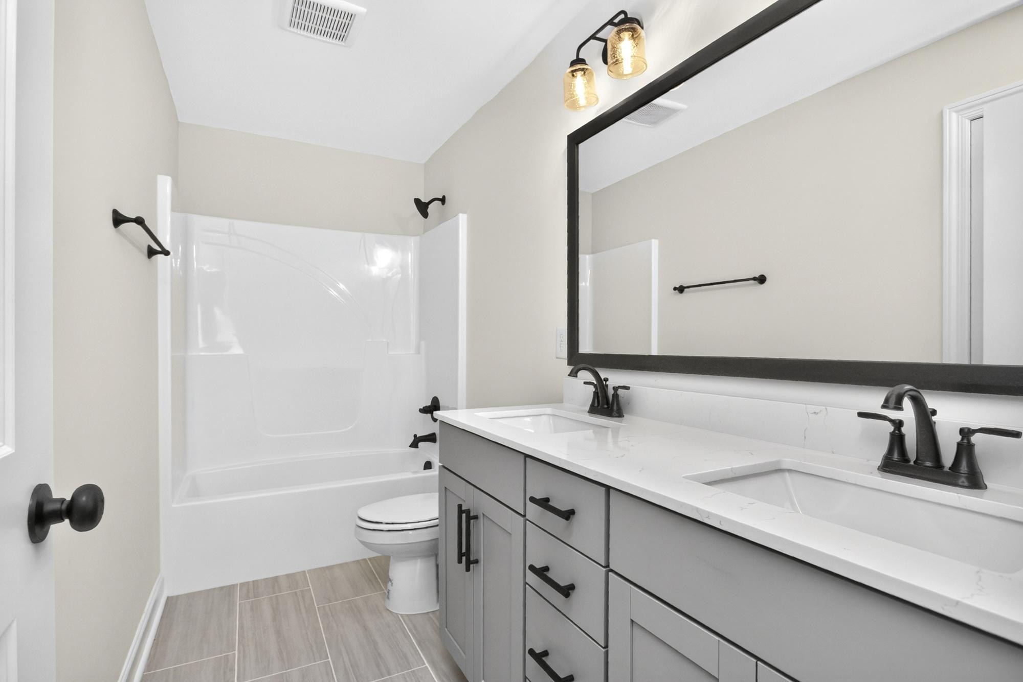 5023 Salient Dr Property Photo 34