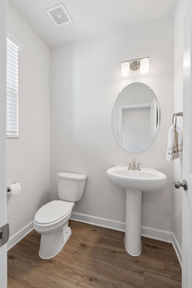 521 Medwyk Dr Property Photo 5