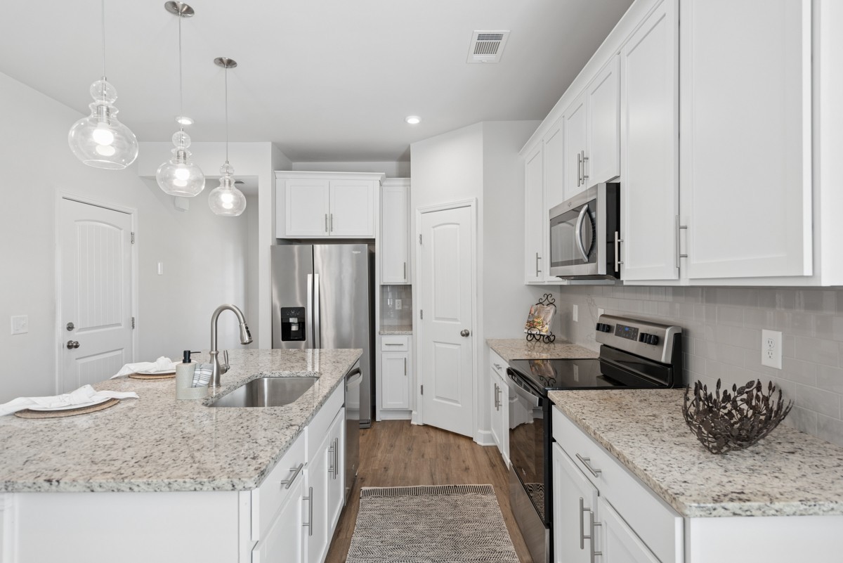 521 Medwyk Dr Property Photo 16