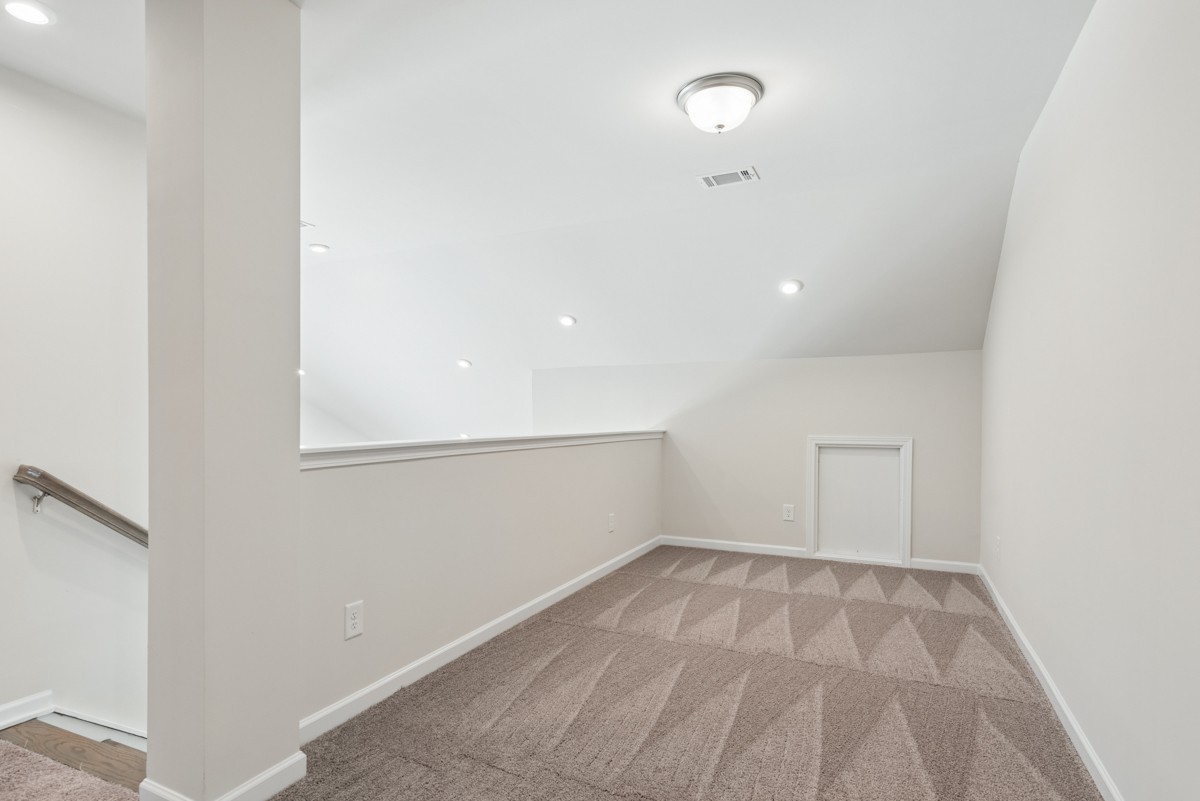 521 Medwyk Dr Property Photo 30
