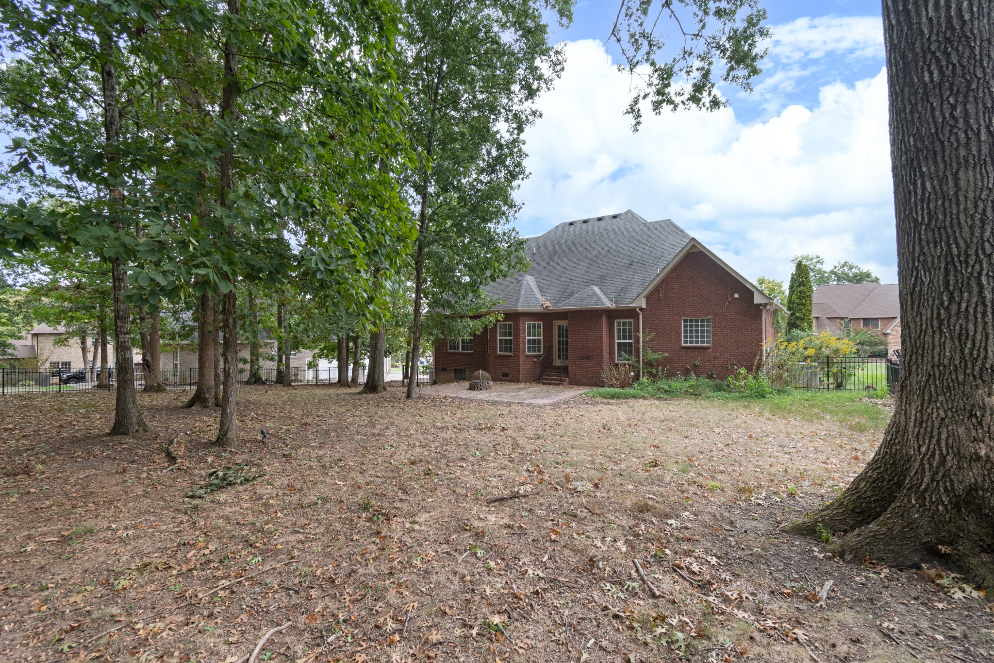 135 Ridgebend Dr Property Photo 52
