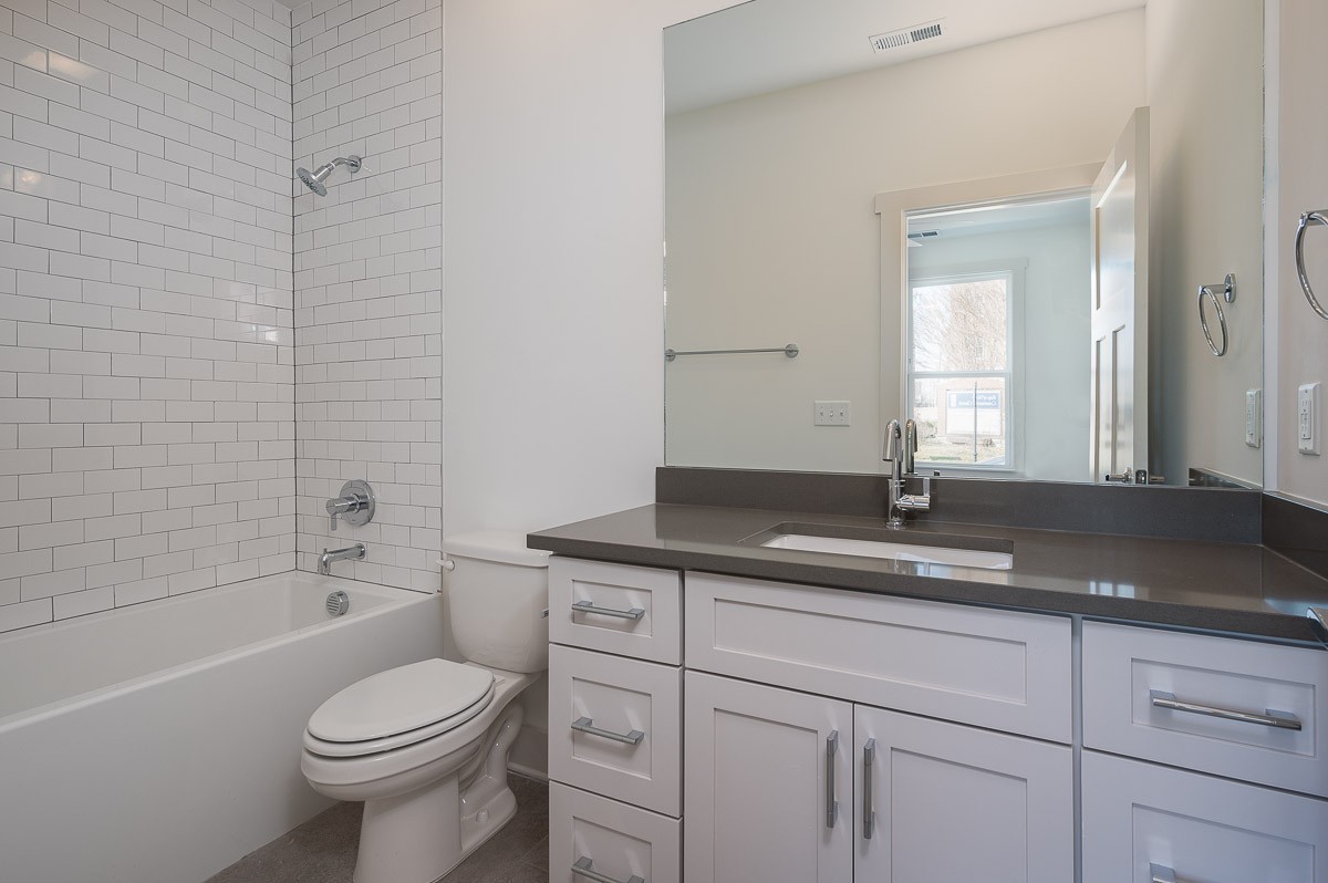 233 Cleveland St Property Photo 6