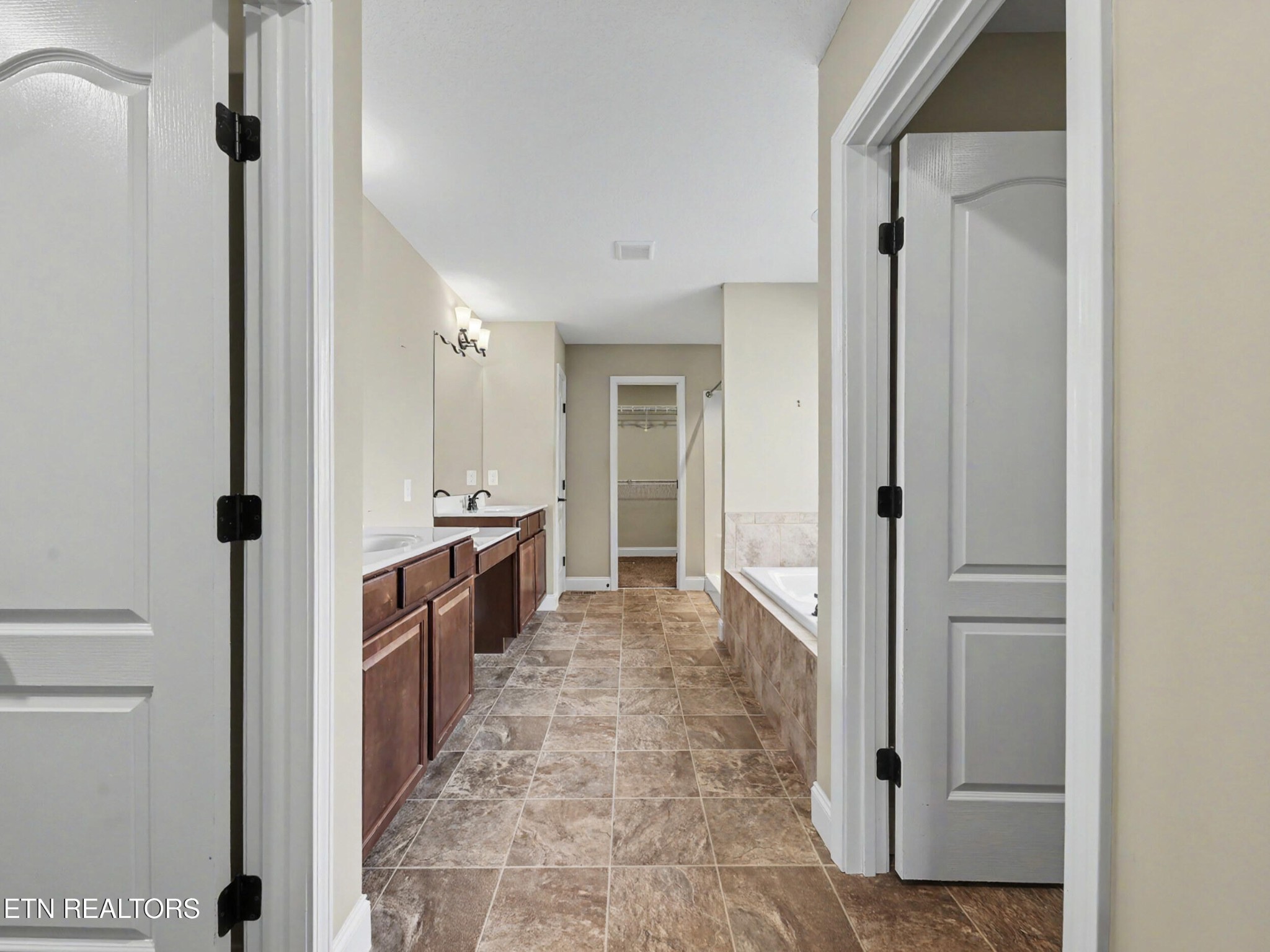 813 Mackenzie Drive Property Photo 16