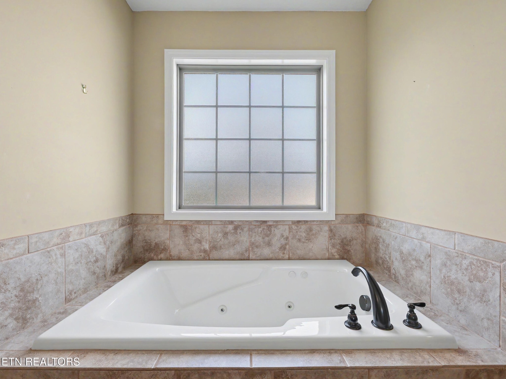 813 Mackenzie Drive Property Photo 18