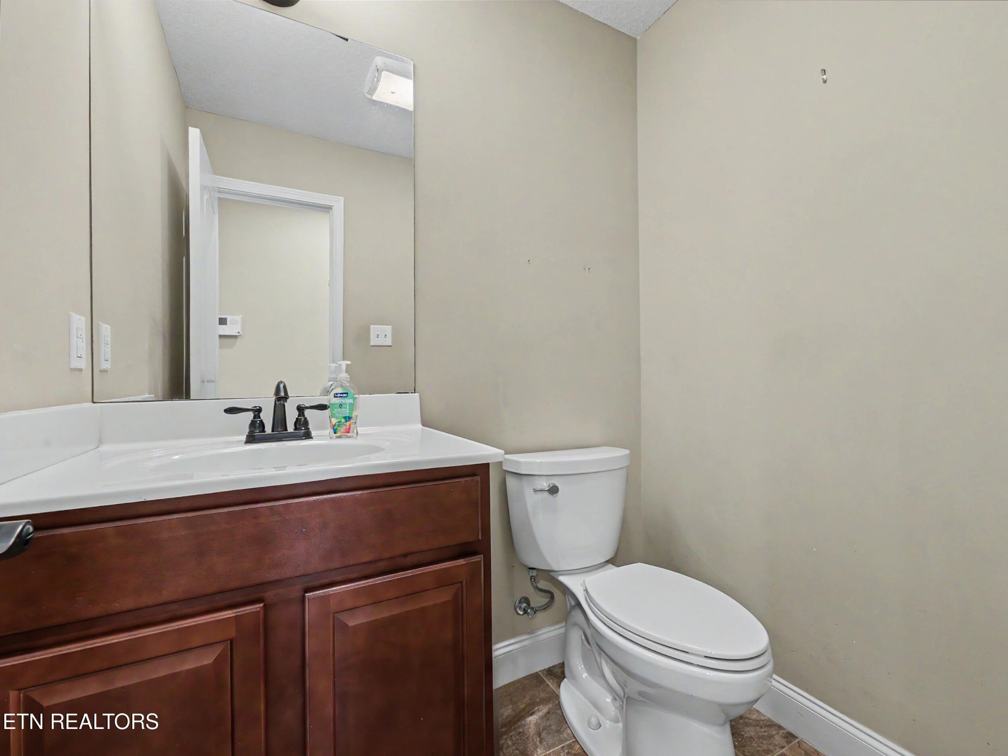 813 Mackenzie Drive Property Photo 21