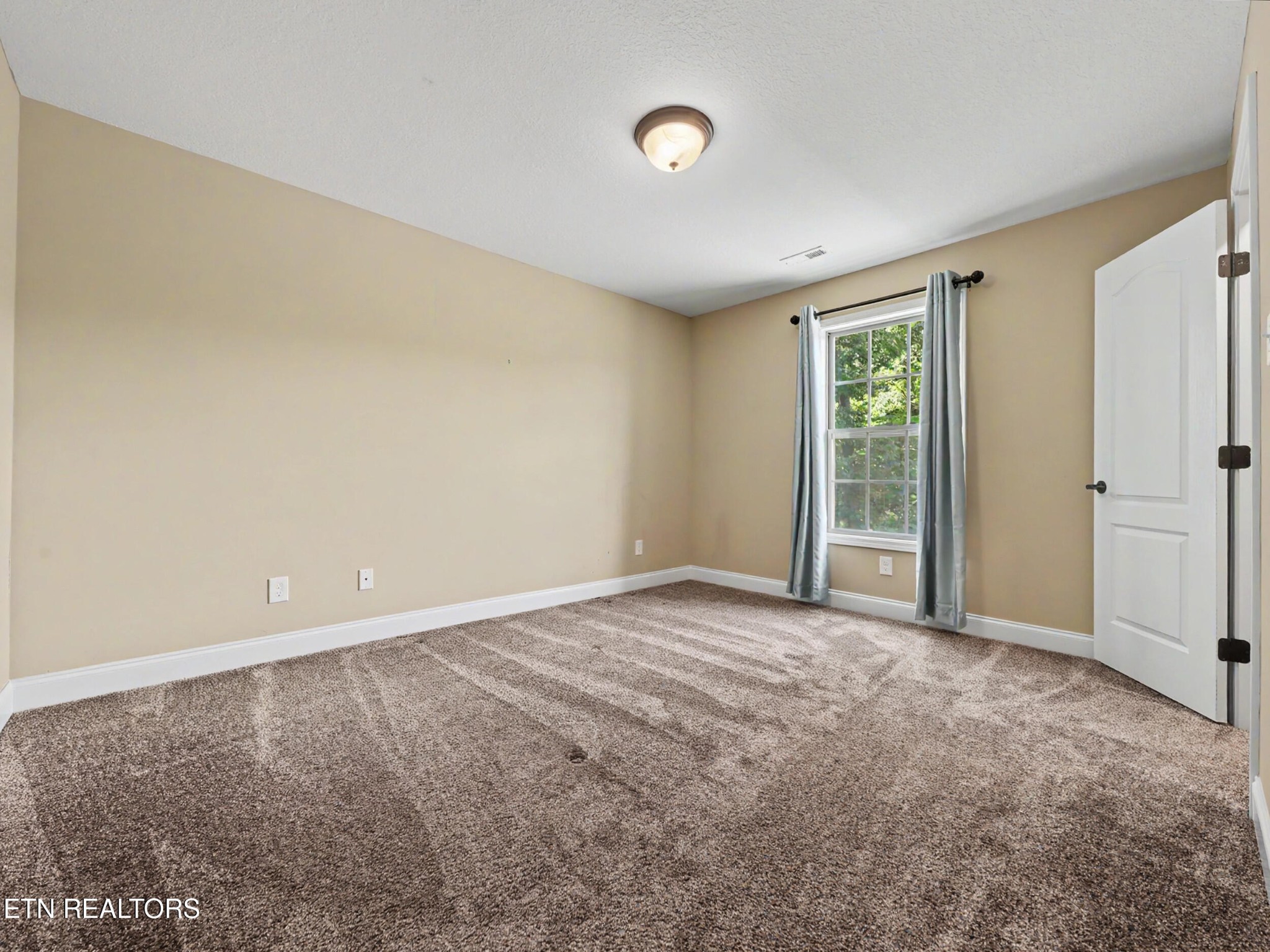 813 Mackenzie Drive Property Photo 27