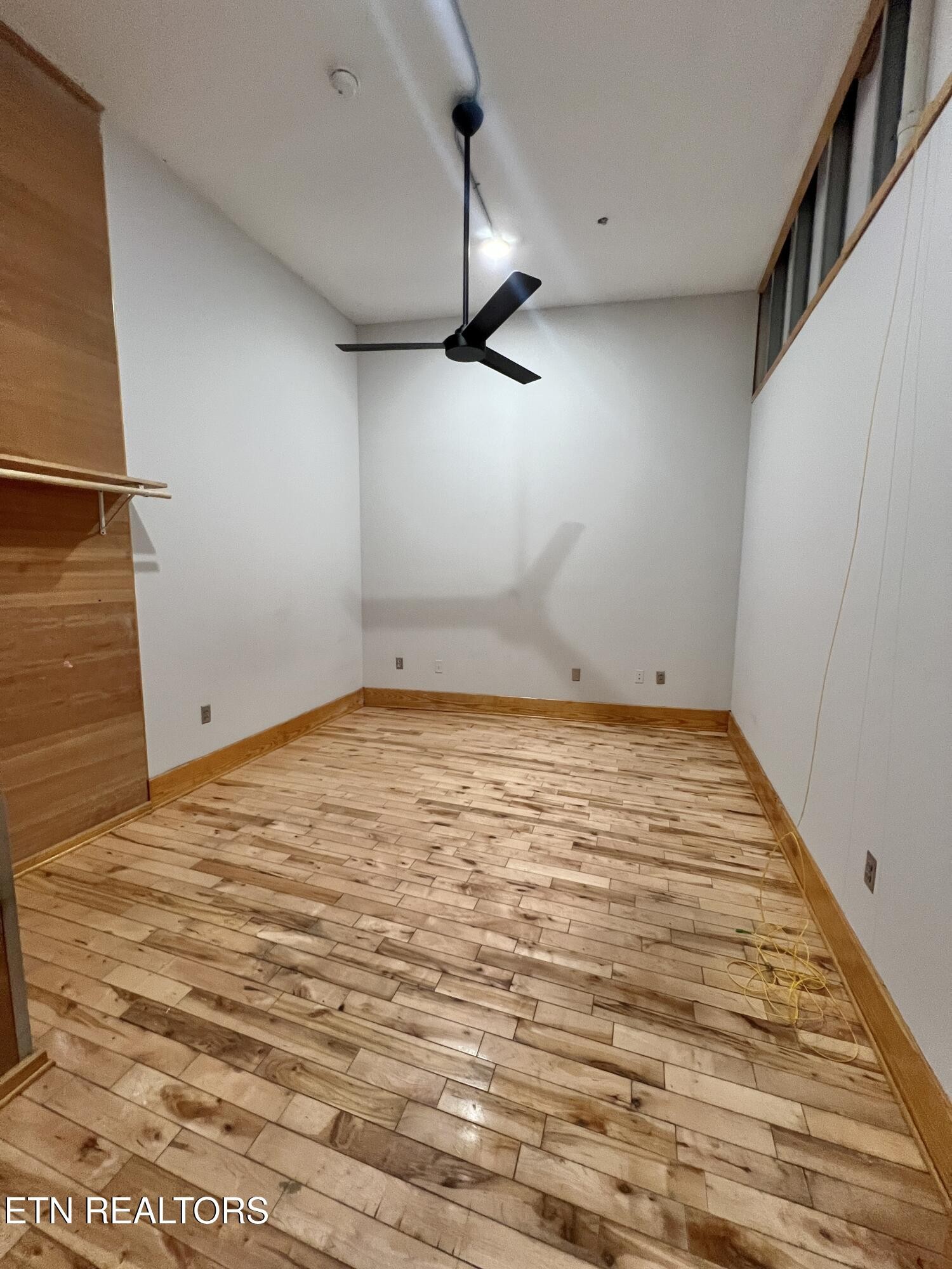 112 S Gay St Property Photo 16
