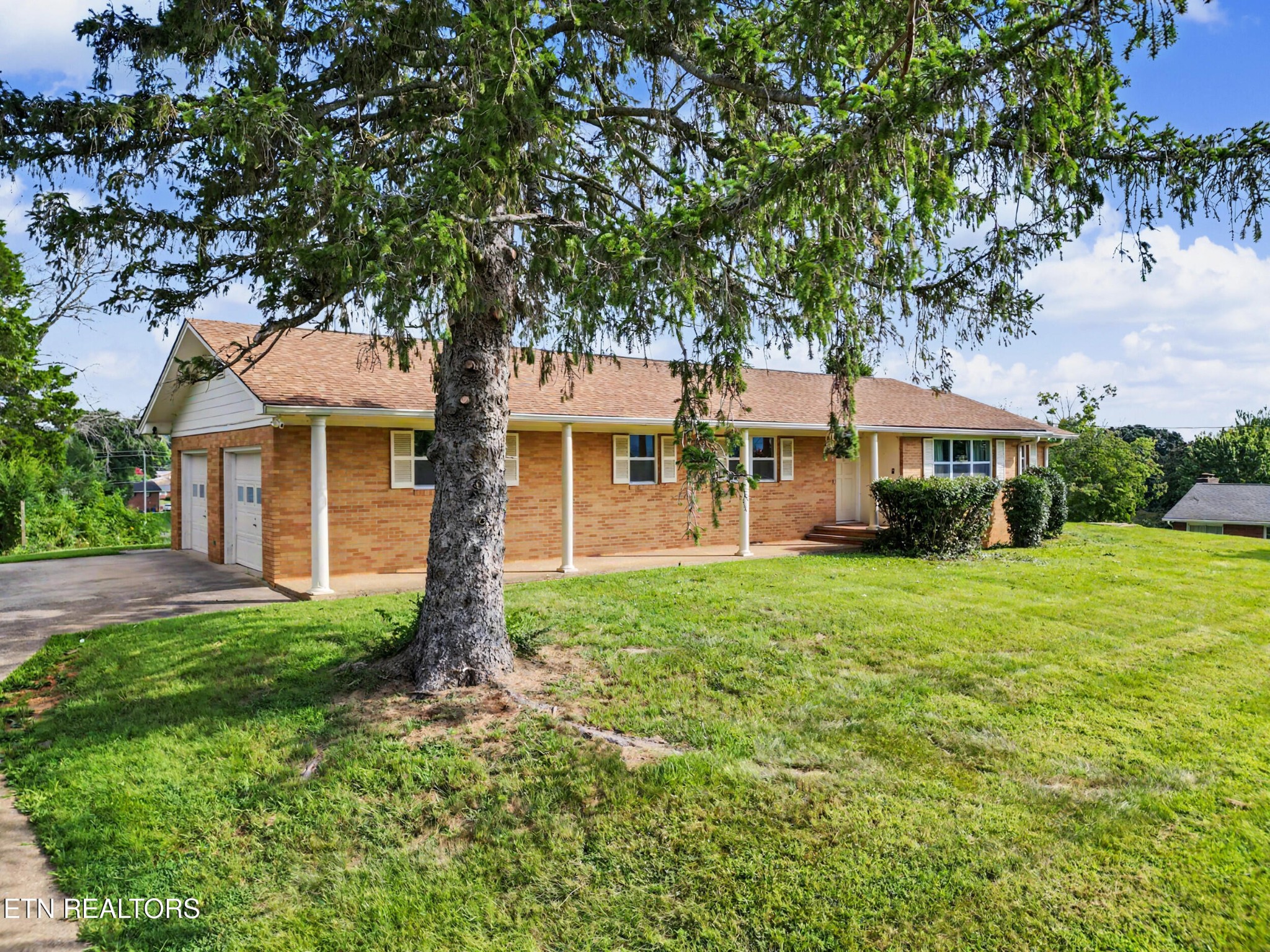 3717 Splendor Drive Property Photo 3