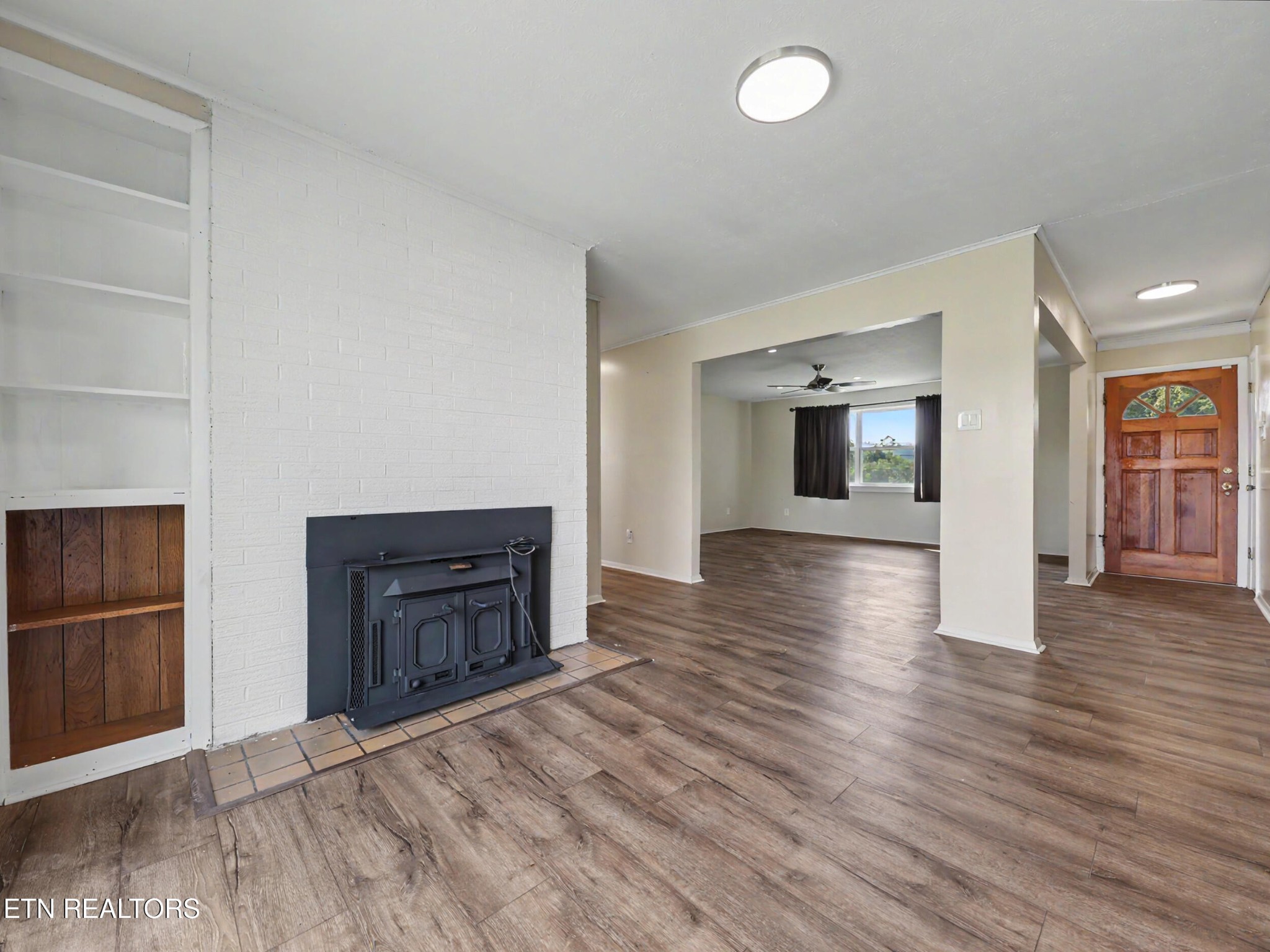 3717 Splendor Drive Property Photo 7