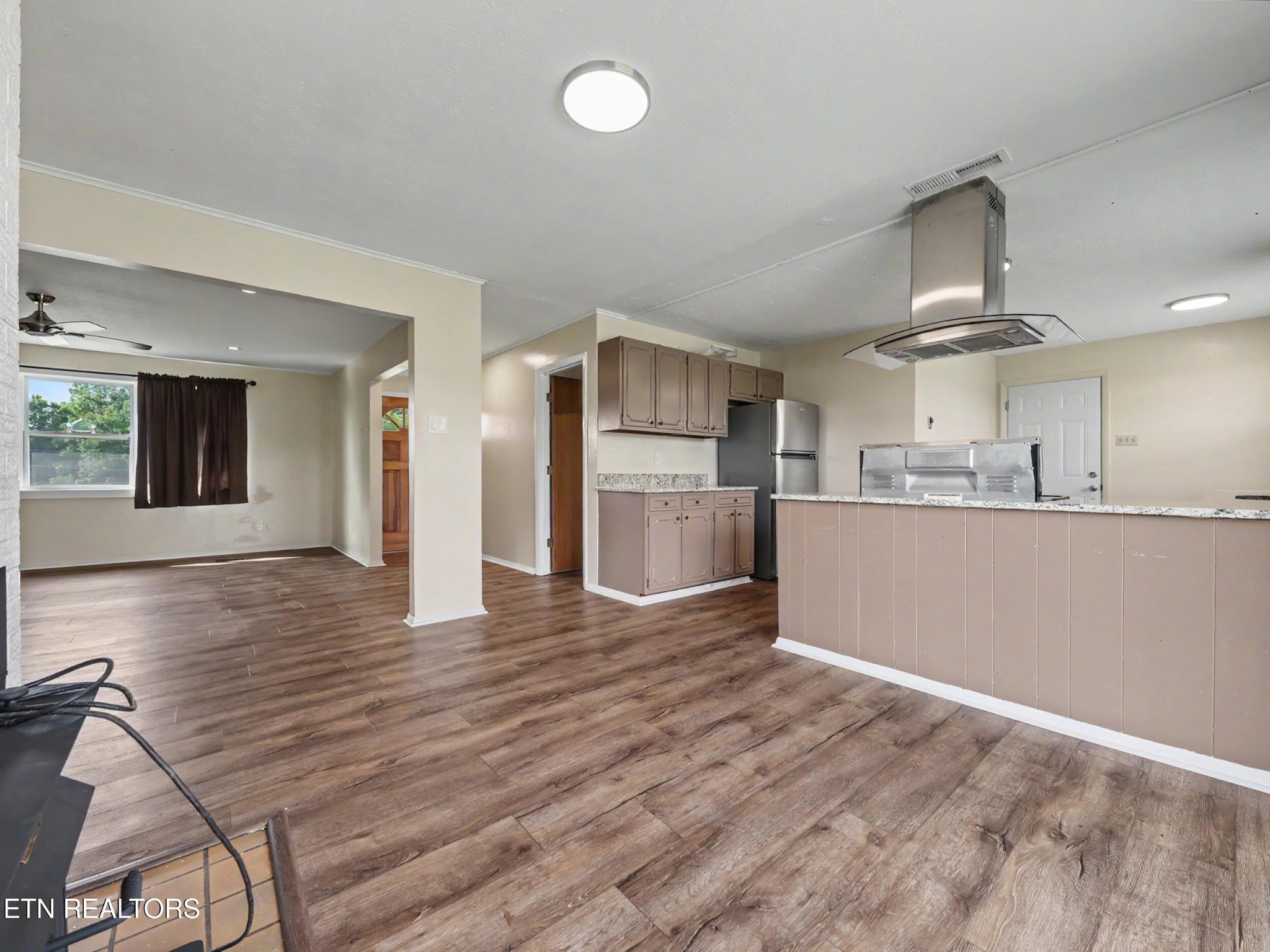 3717 Splendor Drive Property Photo 10