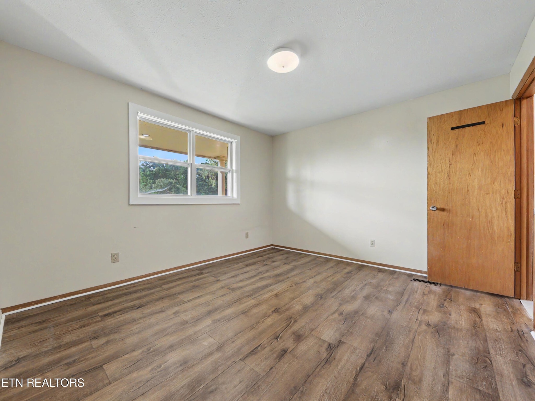 3717 Splendor Drive Property Photo 17