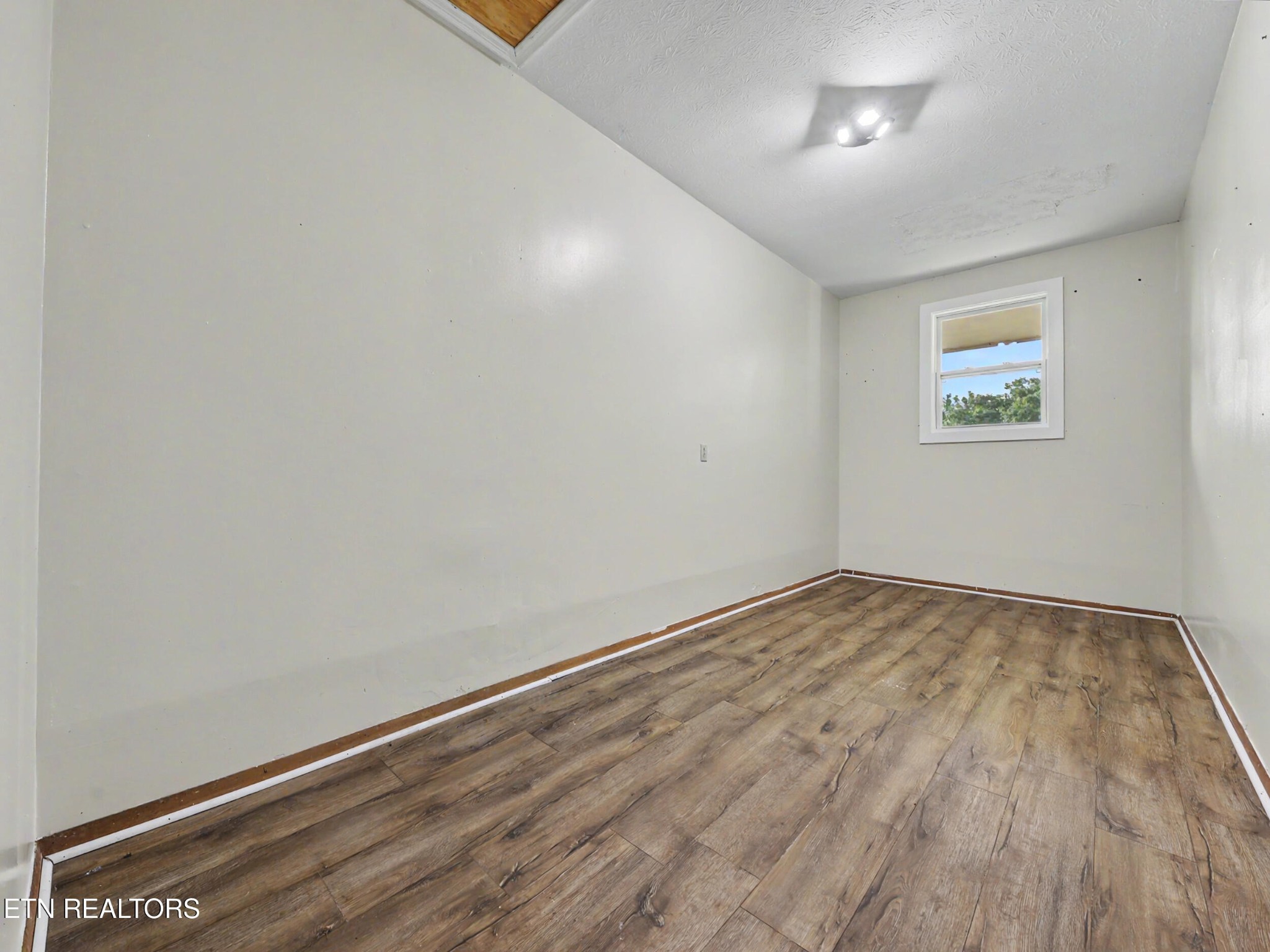 3717 Splendor Drive Property Photo 26