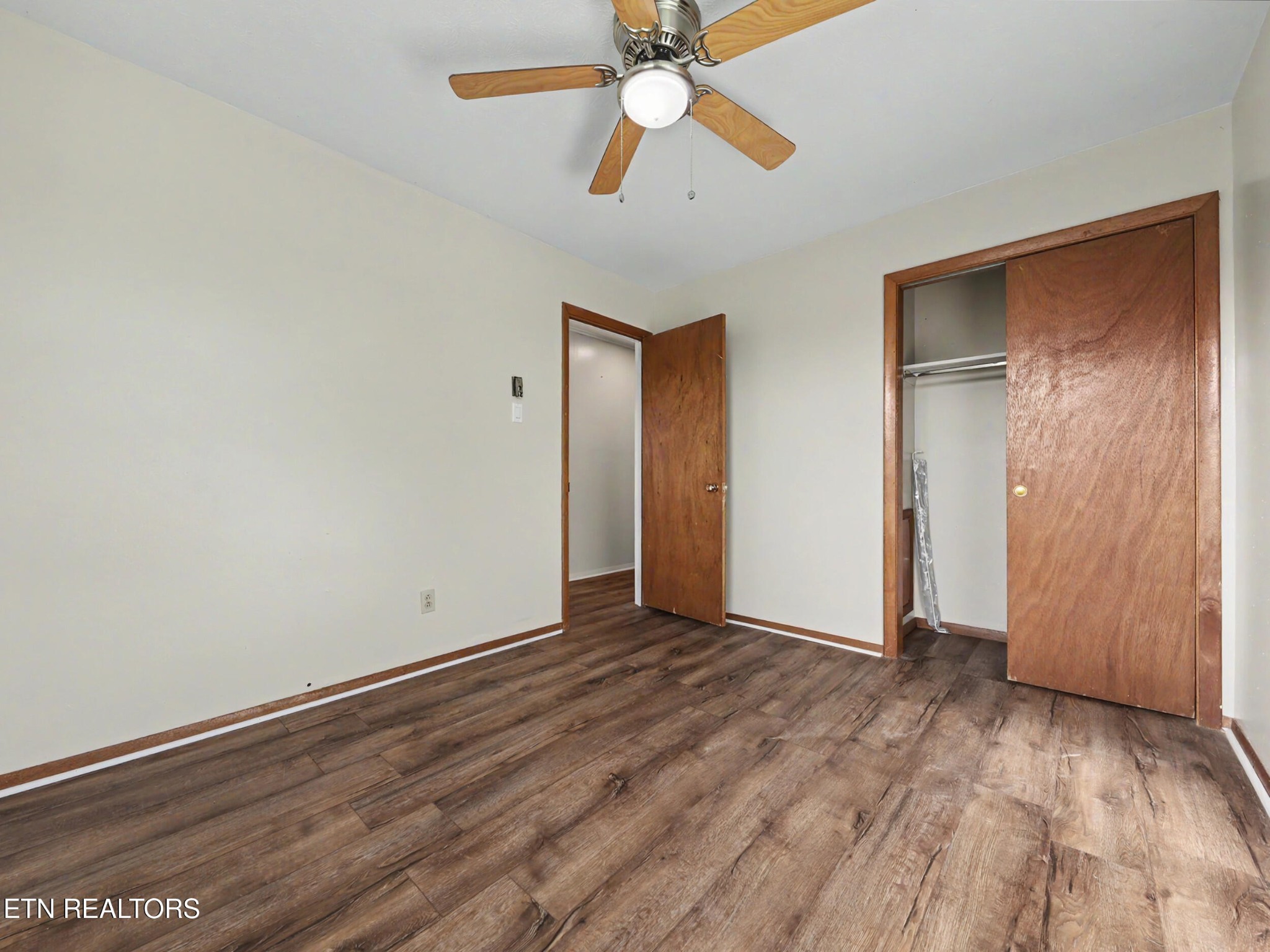 3717 Splendor Drive Property Photo 28