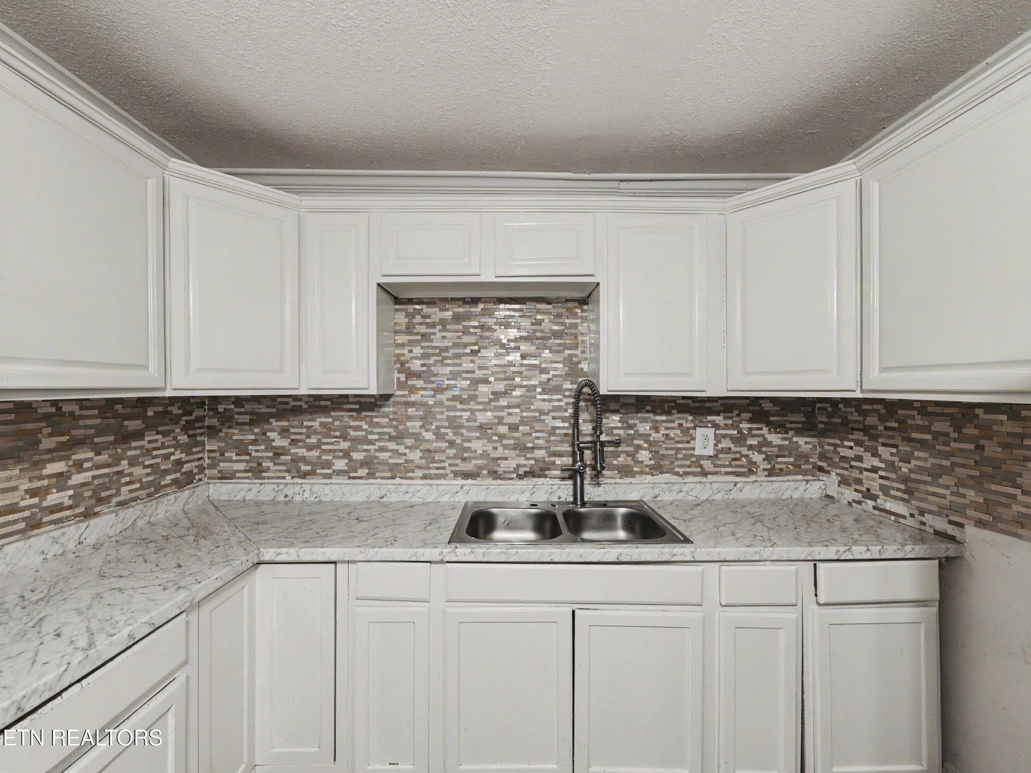 5315 Marguerite Rd Property Photo 13