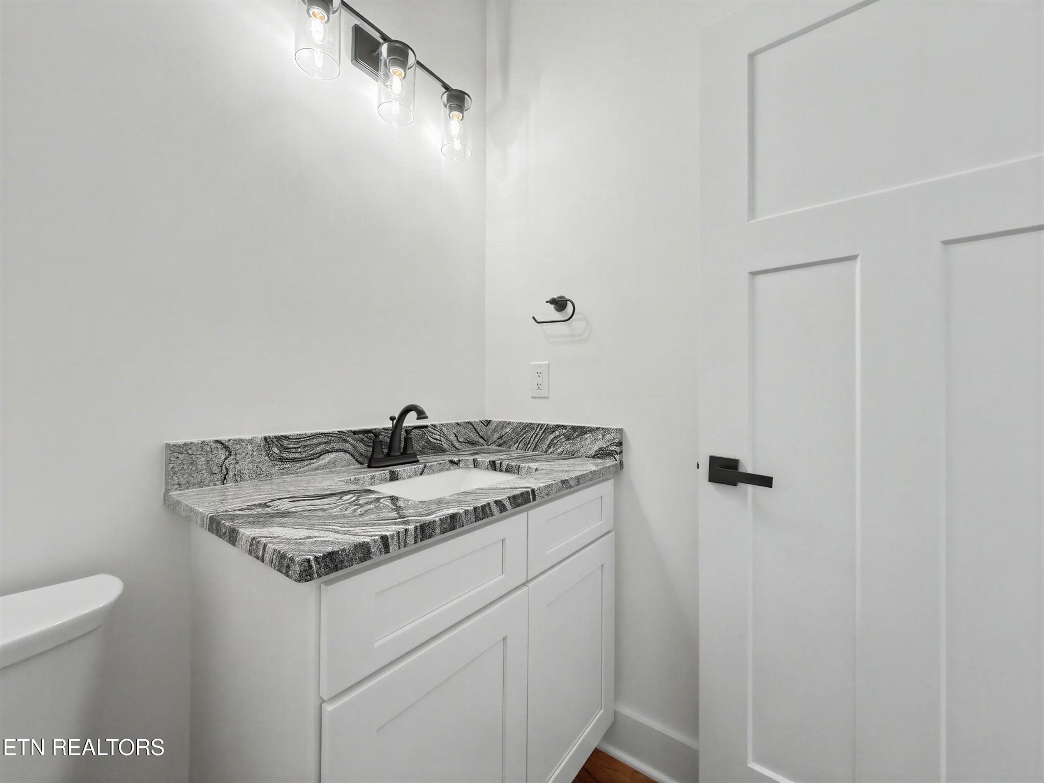 5323 Arza Lane Property Photo 17