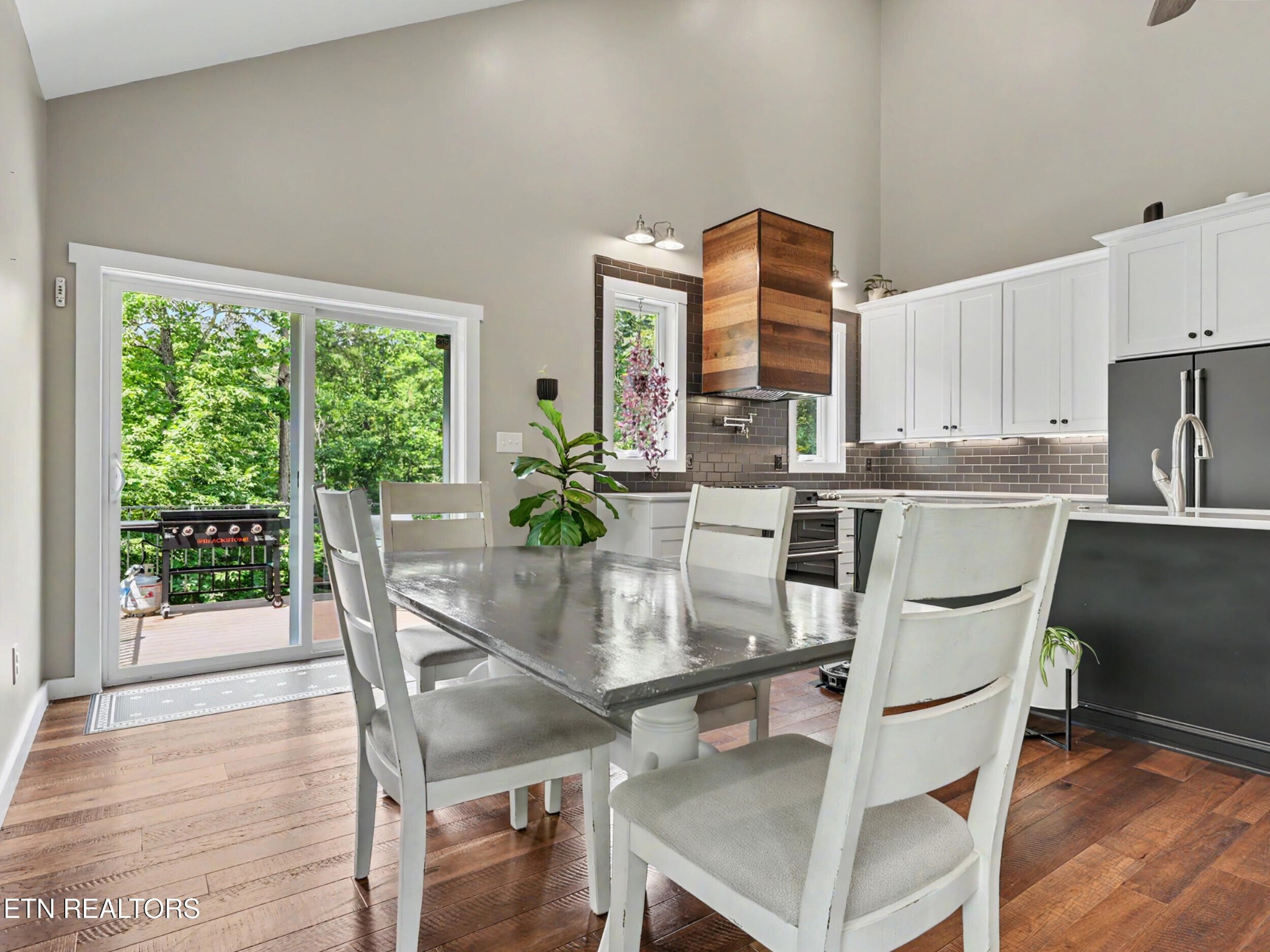 9133 Lynnwood Lane Property Photo 19