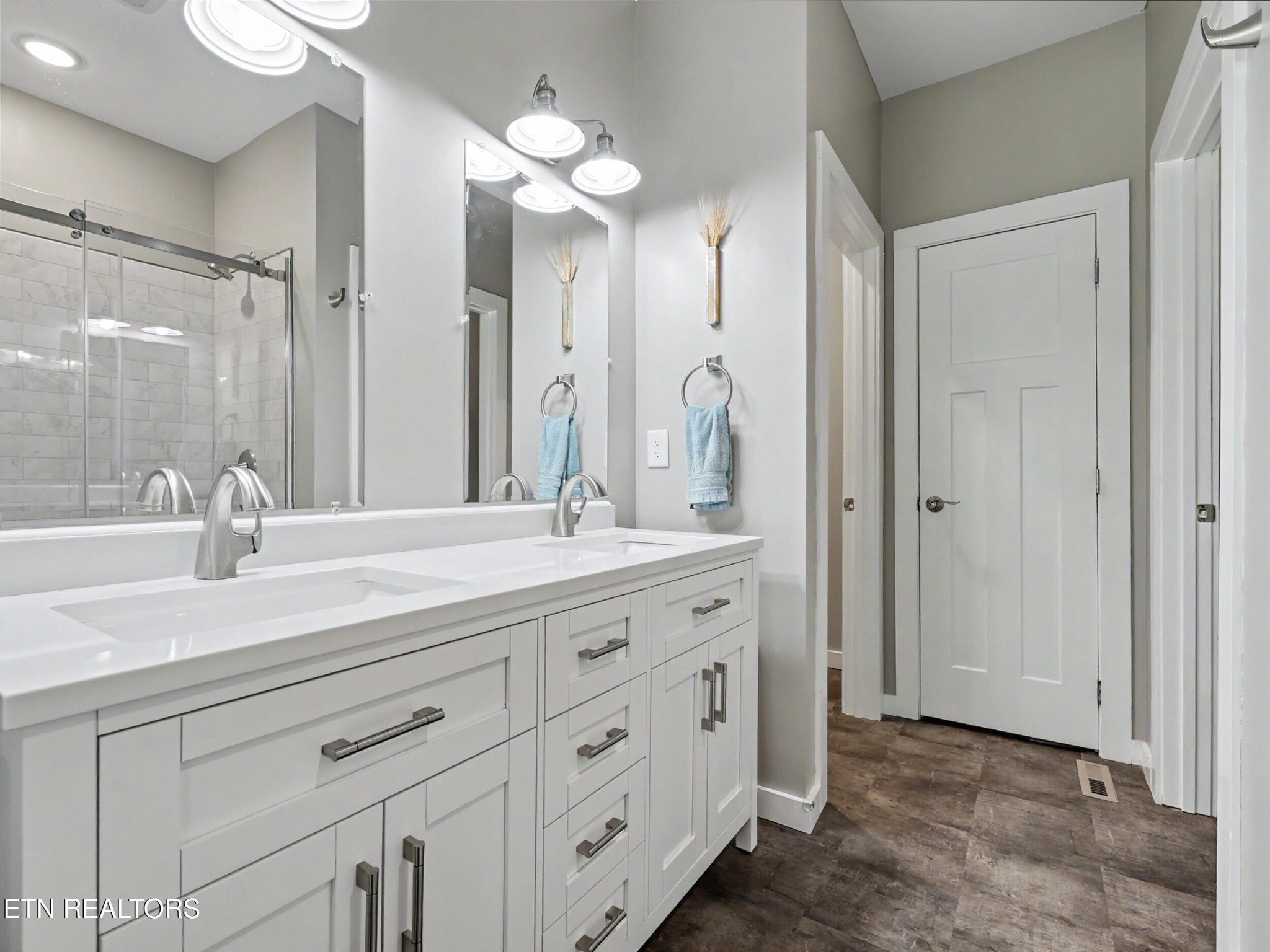 9133 Lynnwood Lane Property Photo 30
