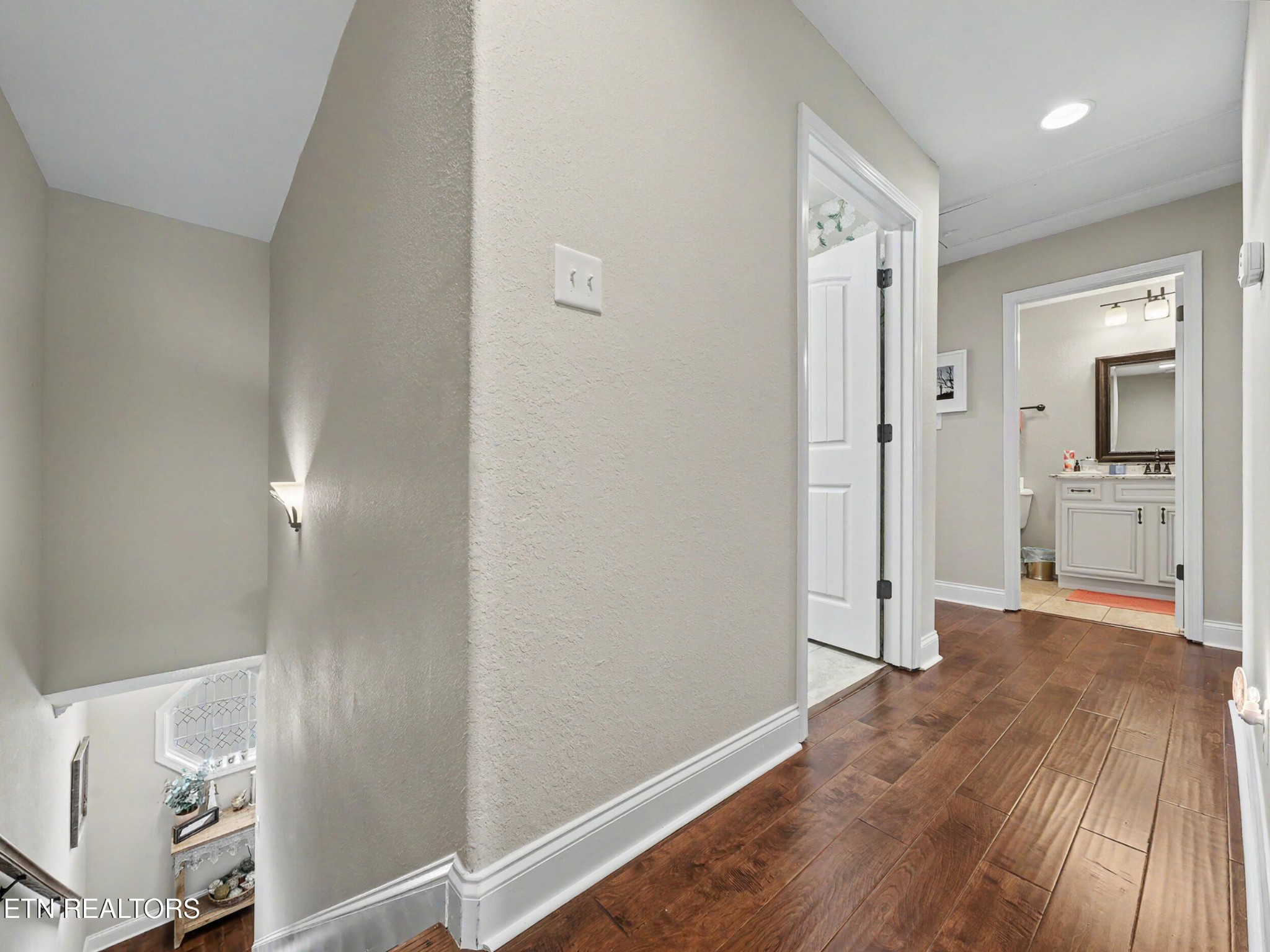 245 Royal Oaks Drive Property Photo 19