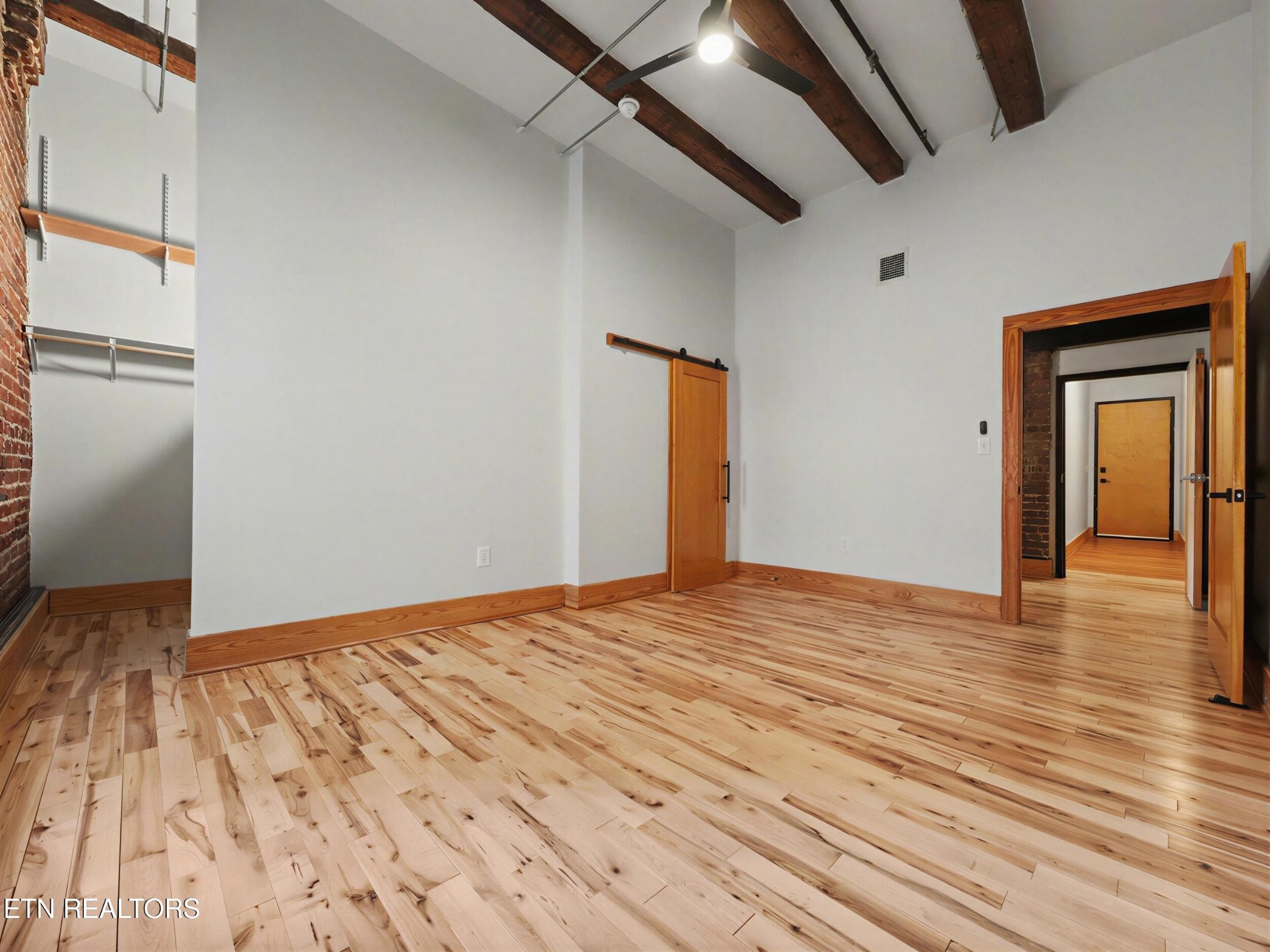 112 S Gay St Property Photo 24