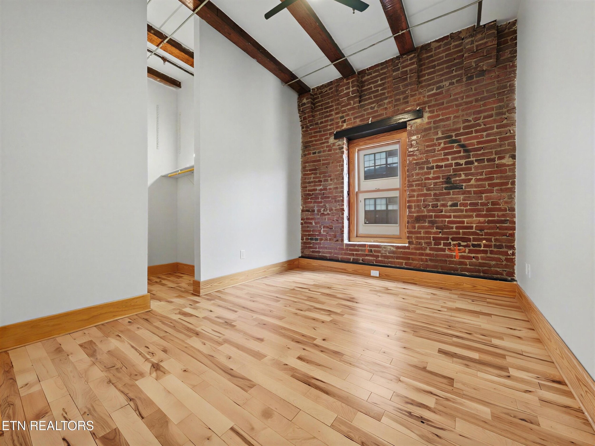 112 S Gay St Property Photo 27