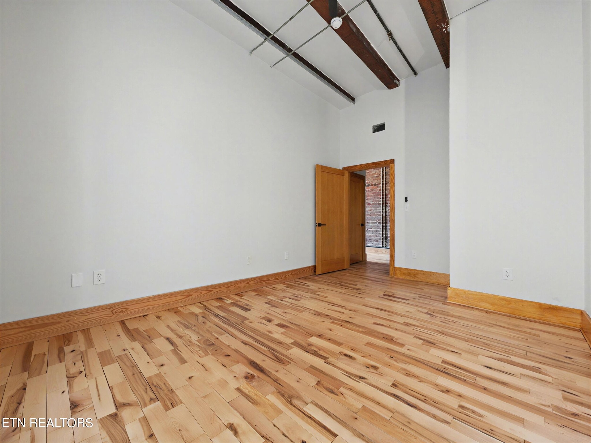 112 S Gay St Property Photo 28