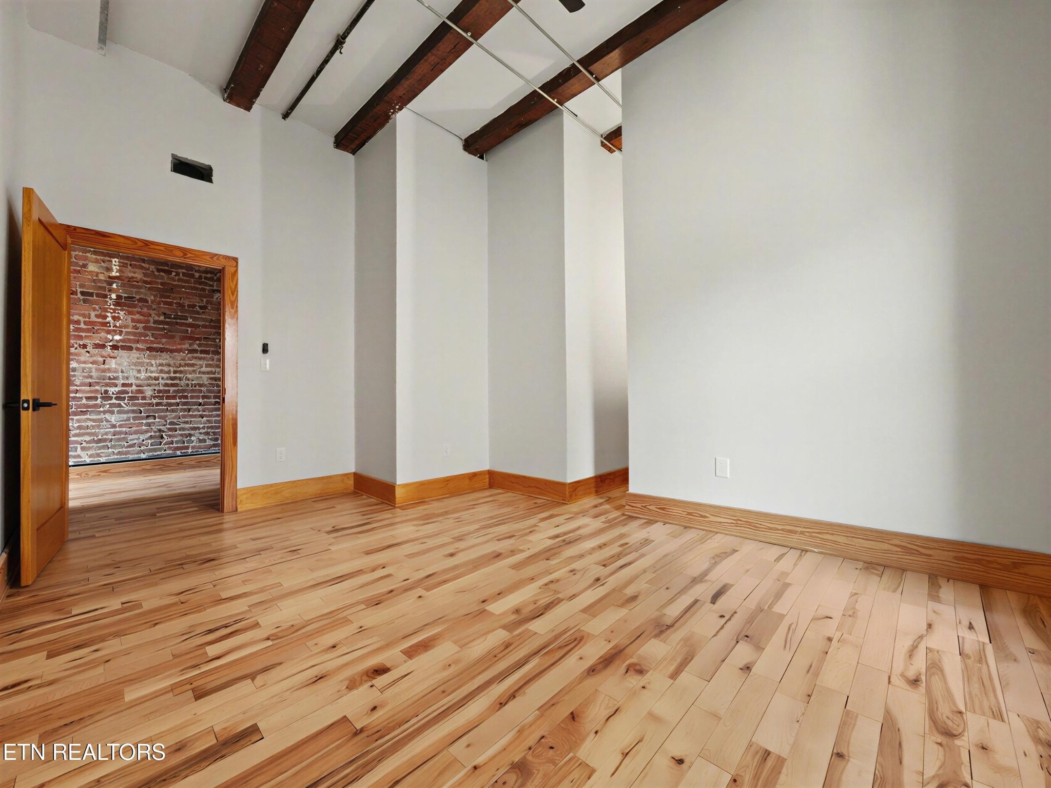 112 S Gay St Property Photo 29