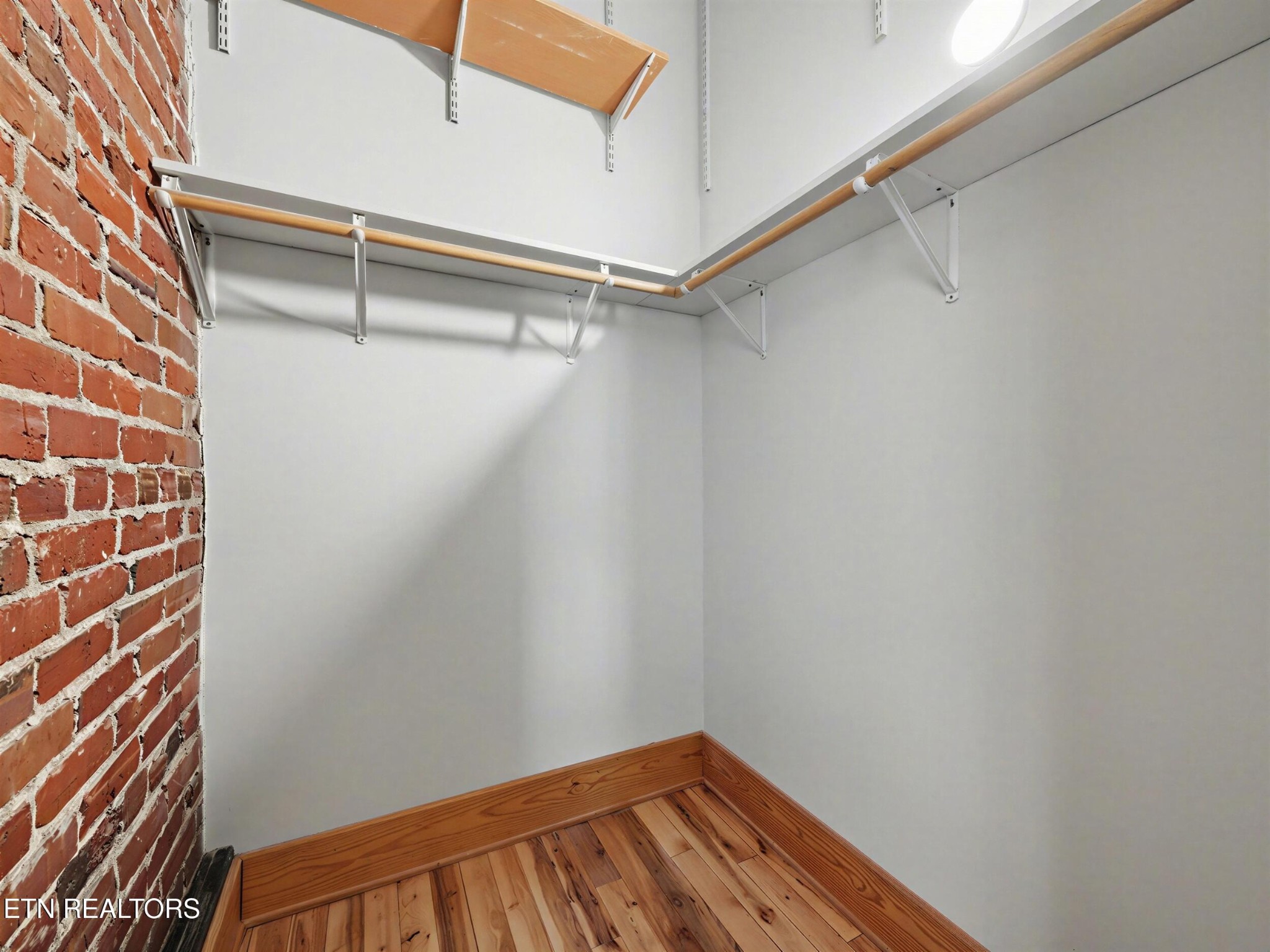 112 S Gay St Property Photo 30