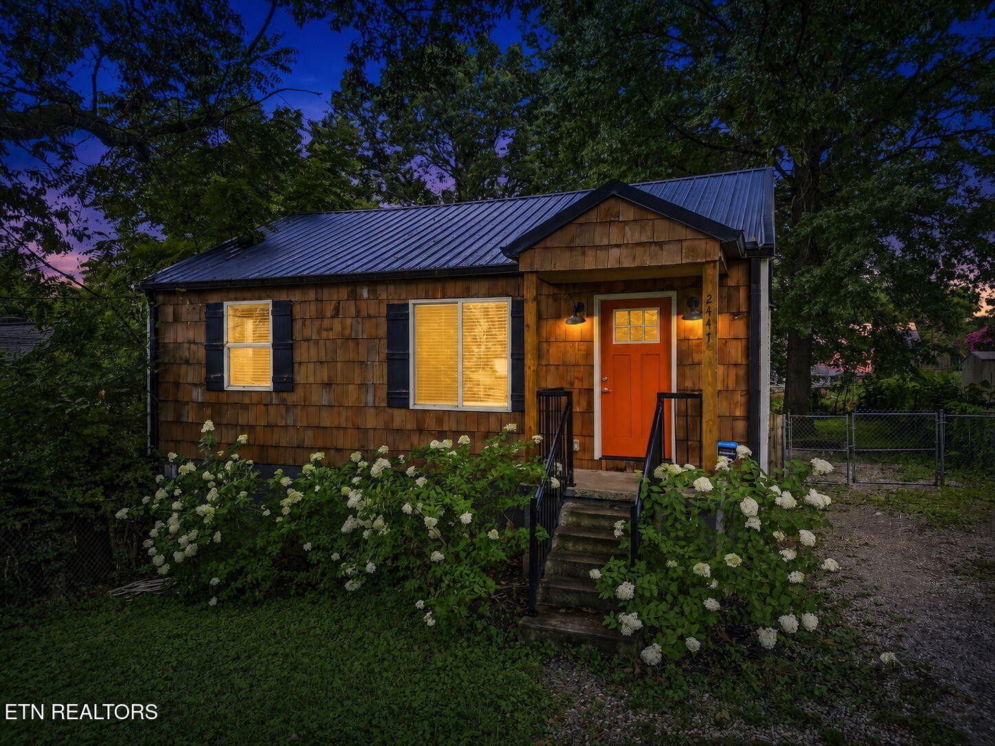 2447 Amber St Property Photo 1