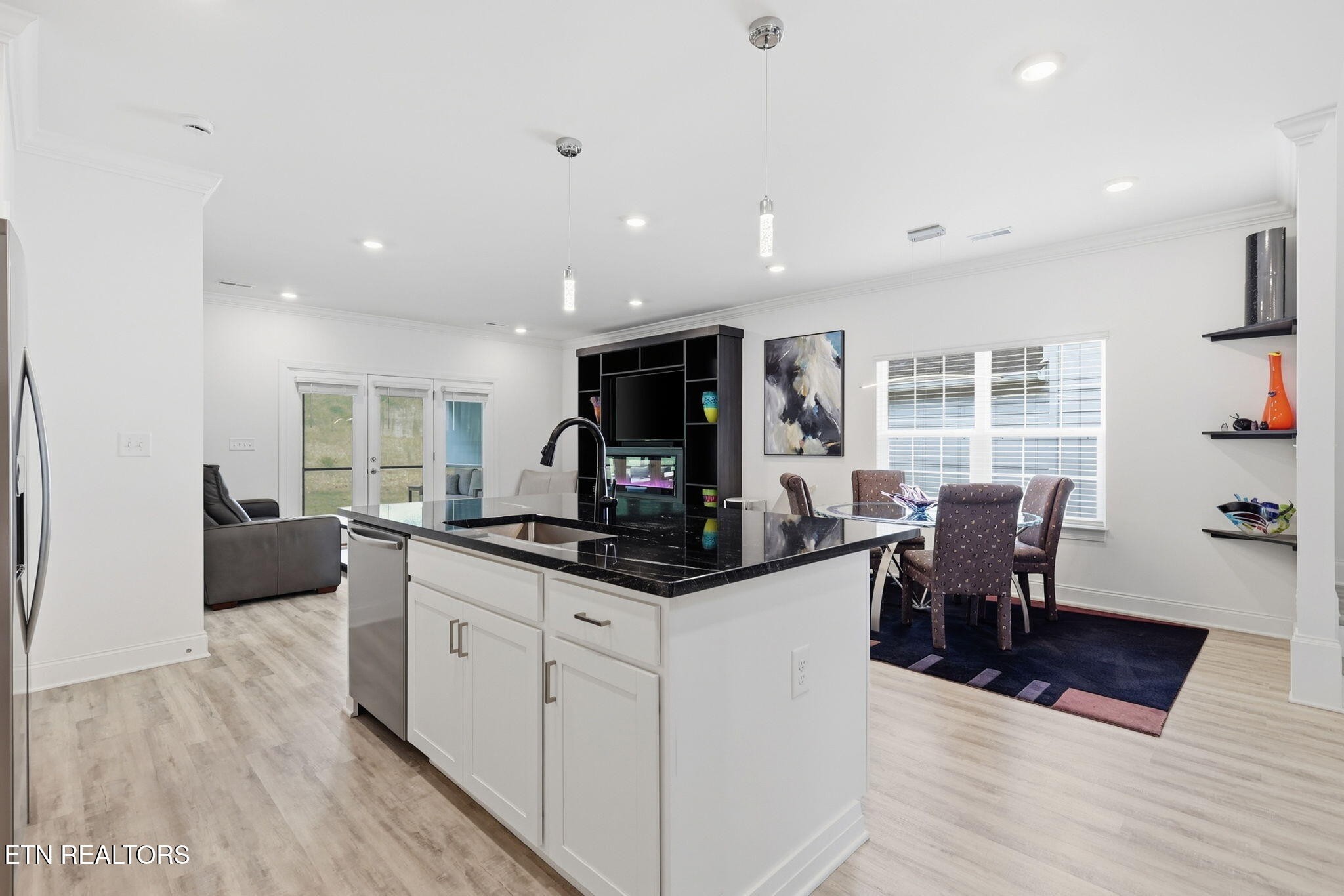 1640 Spring Berry Lane Property Photo 18