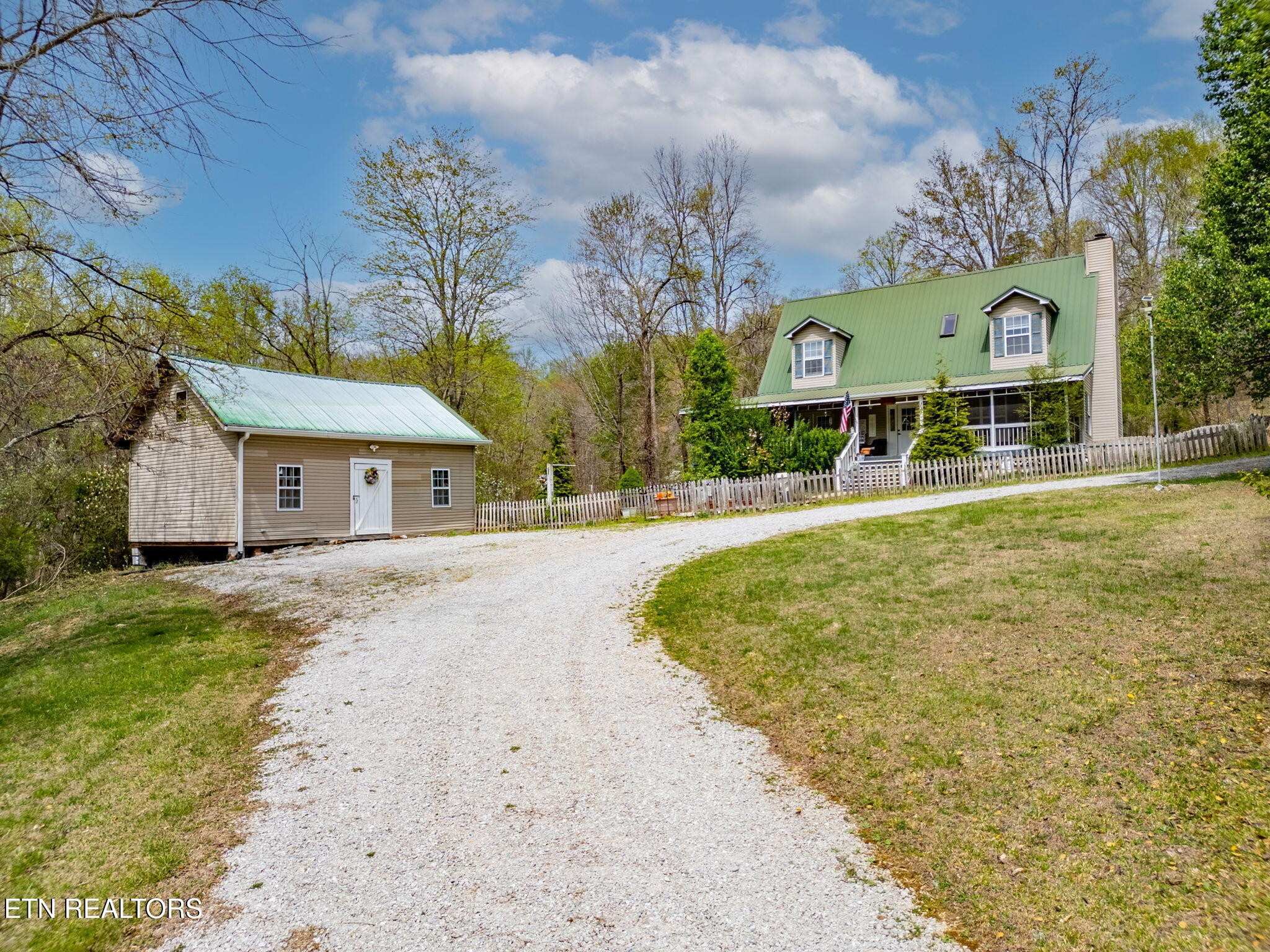 117 Watkins Lane Property Photo 3