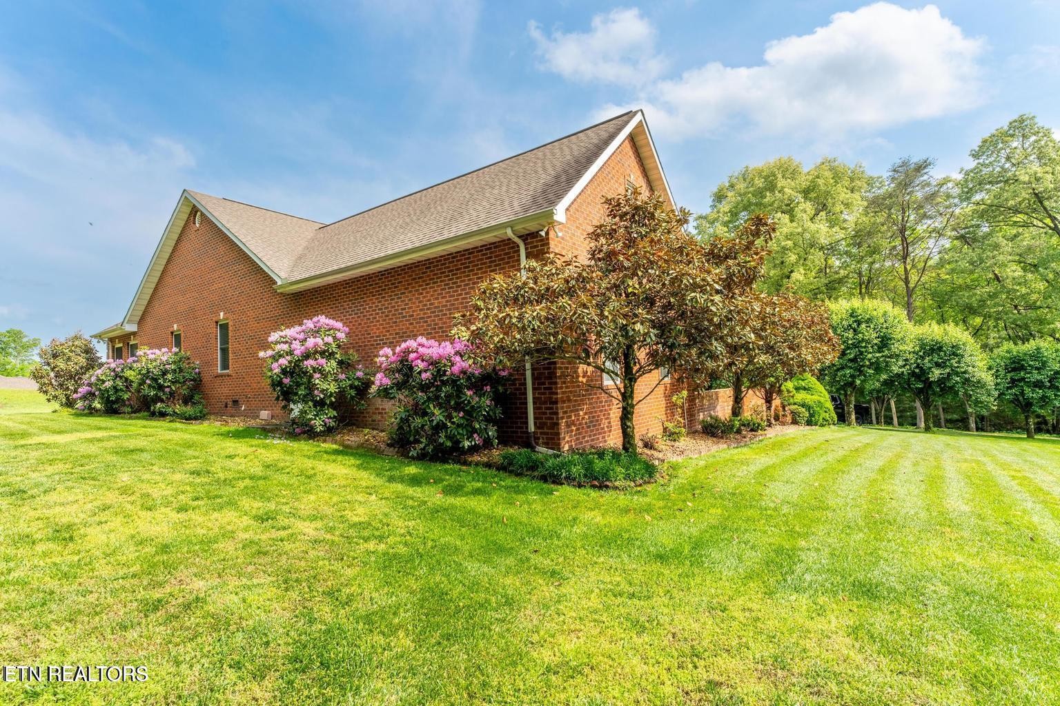 320 Iron Wood Circle Property Photo 2