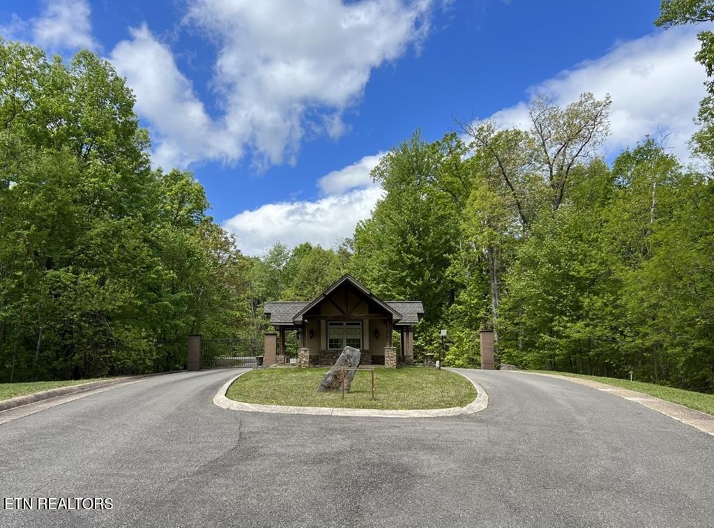 100 Westridge Tr Property Photo 2