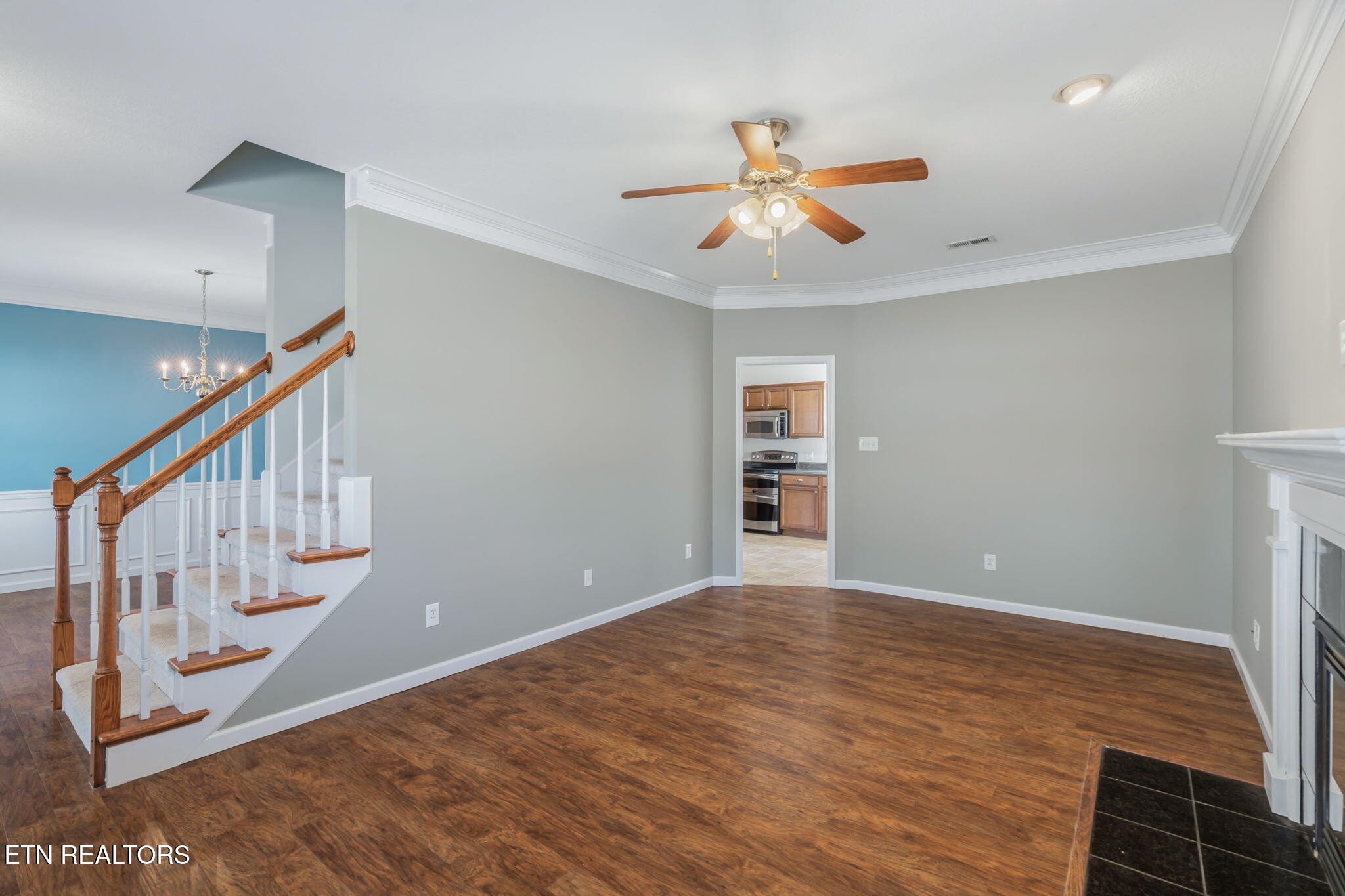 5914 Gray Gables Drive Property Photo 11
