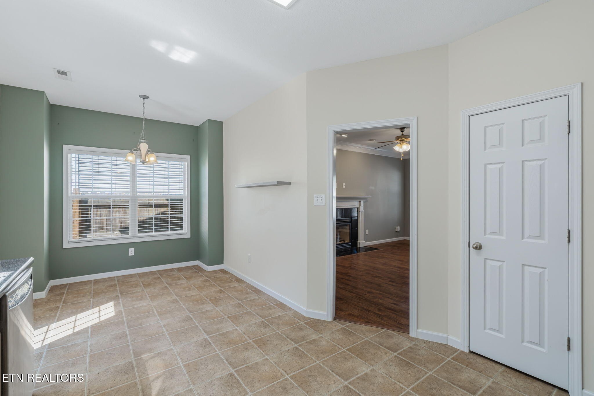 5914 Gray Gables Drive Property Photo 17