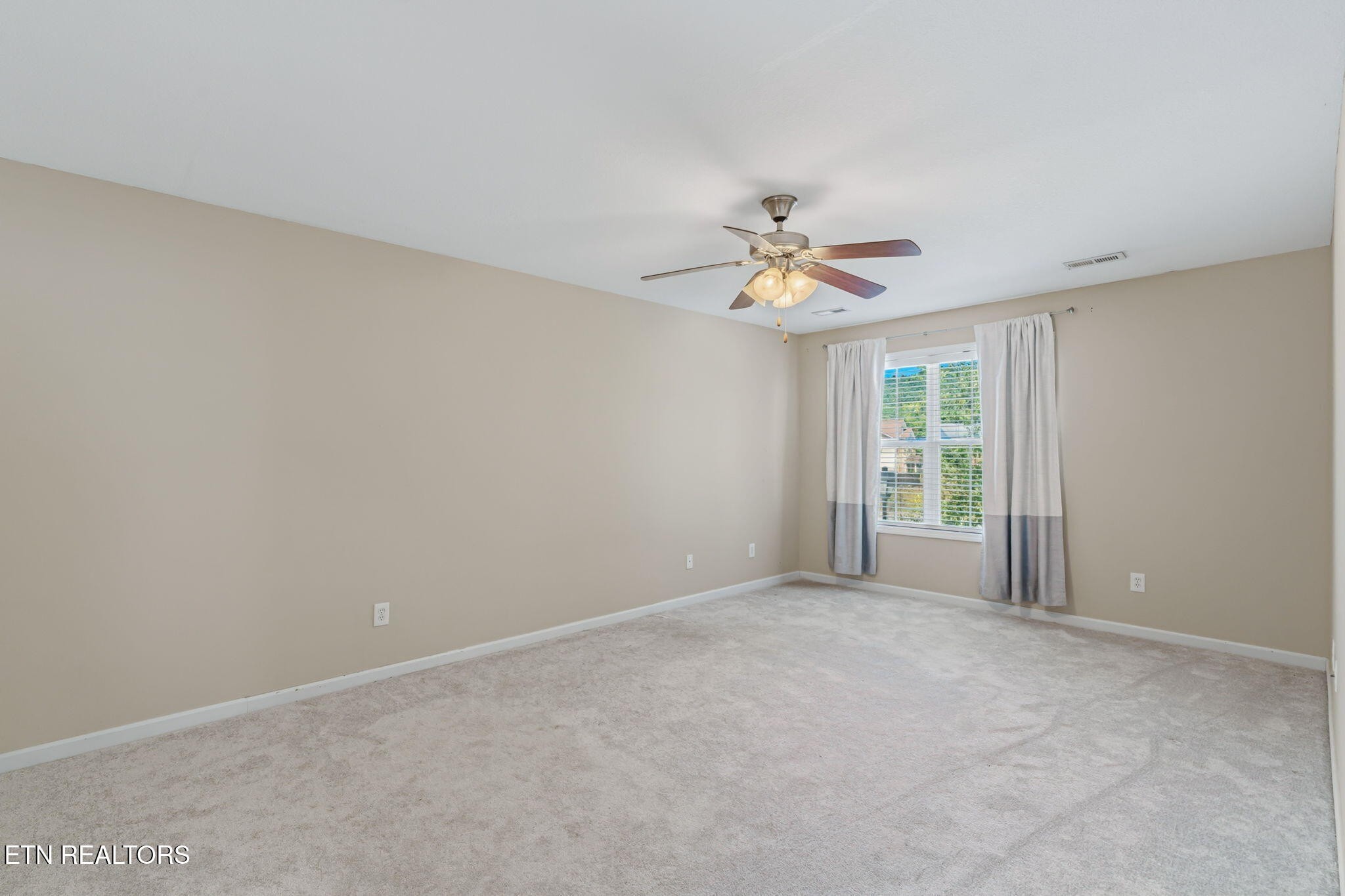5914 Gray Gables Drive Property Photo 26