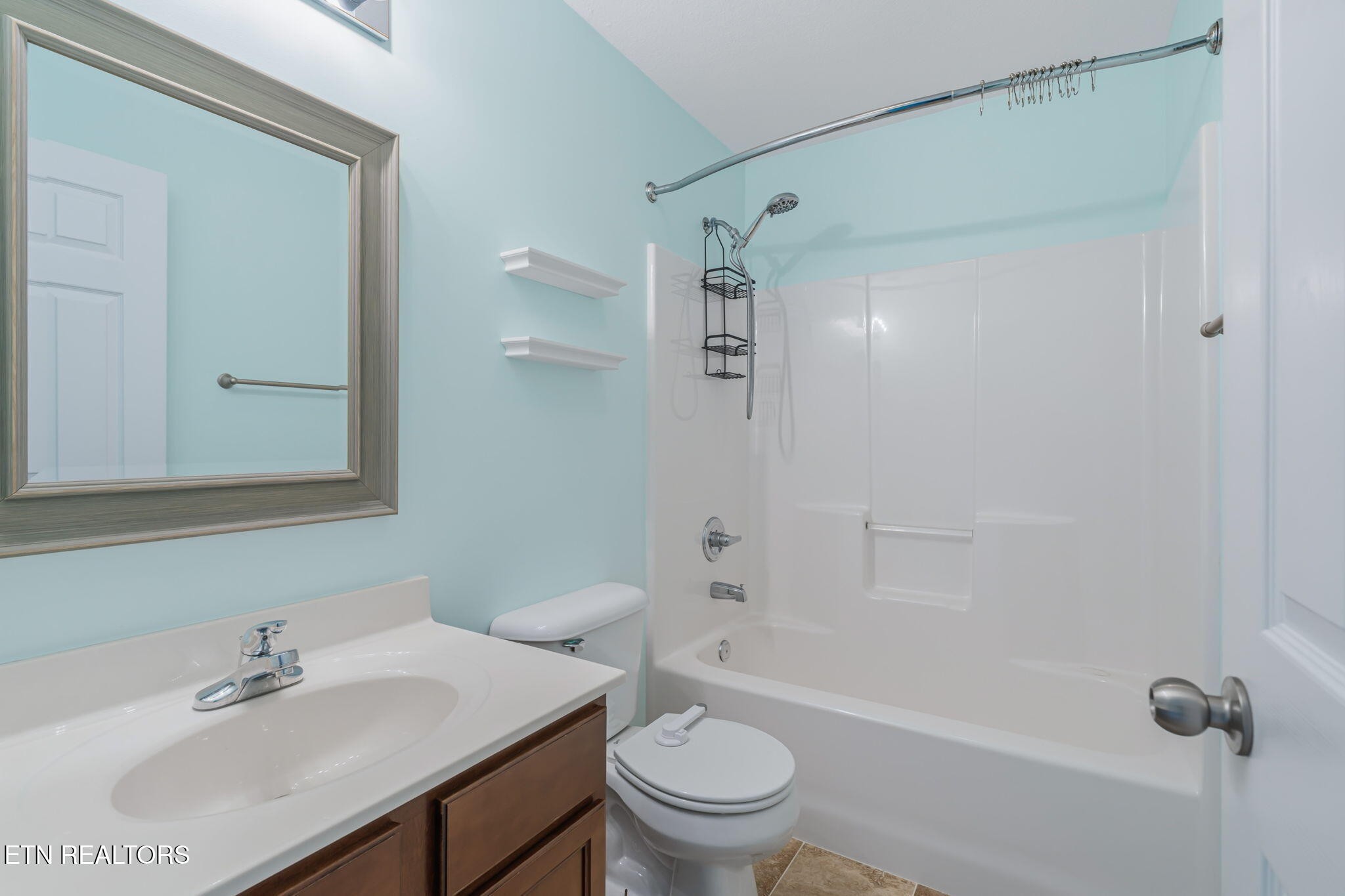 5914 Gray Gables Drive Property Photo 35